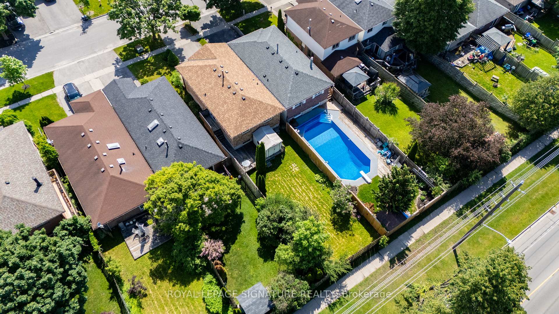 Photo 44 of 20 McFeeters Crescent, Clarington, Bowmanville — HOMEH