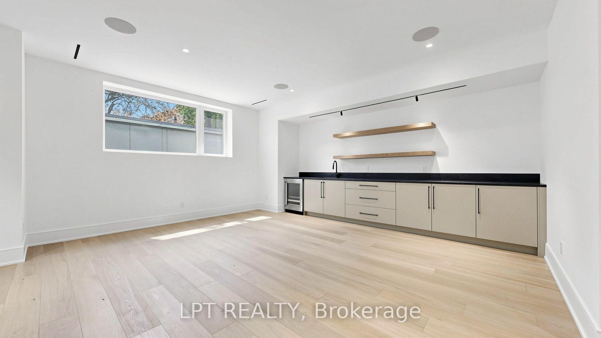 Photo 32 of 431 Heath Street E, Toronto, Leaside — HOMEH