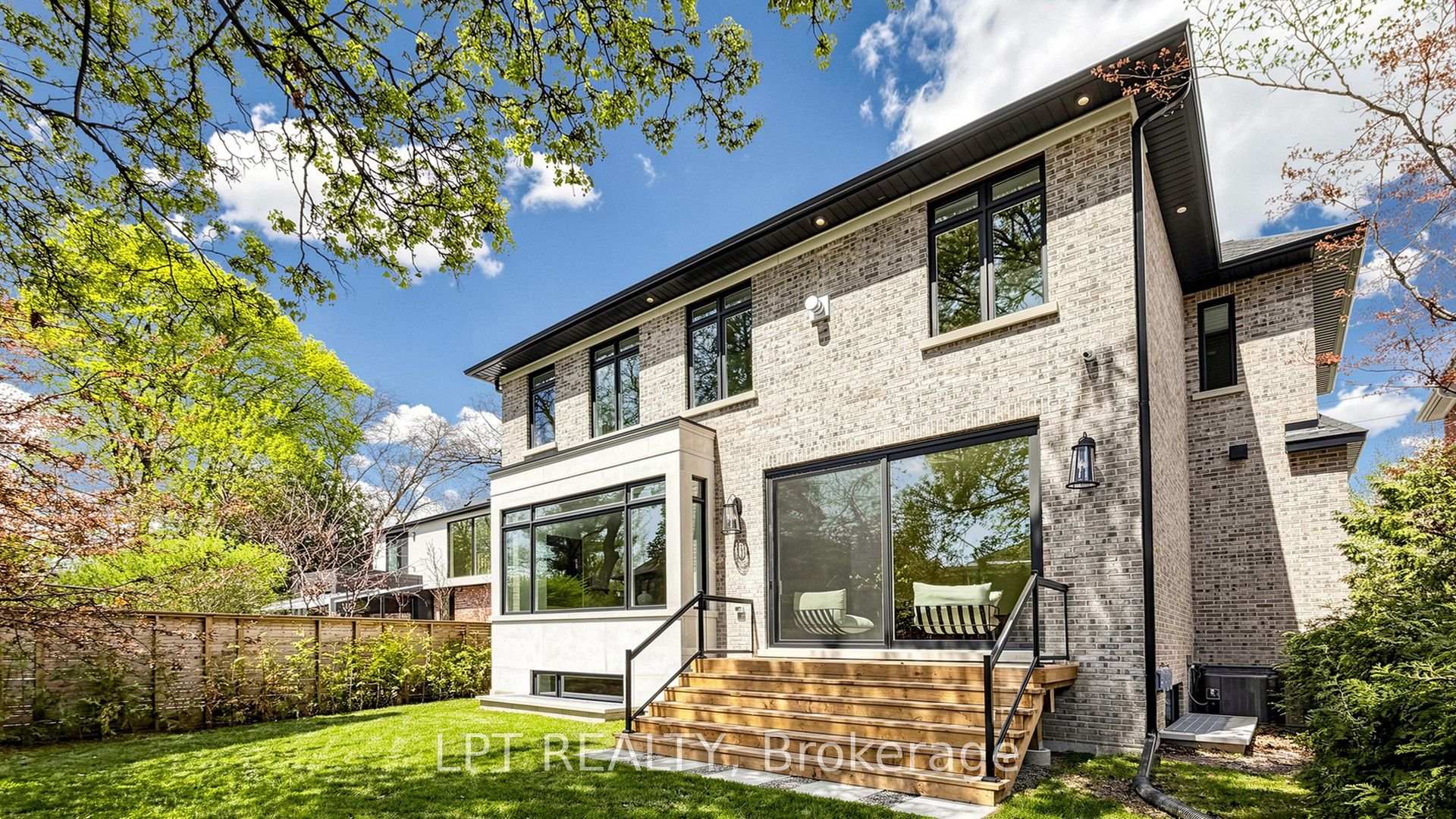 Photo 35 of 431 Heath Street E, Toronto, Leaside — HOMEH