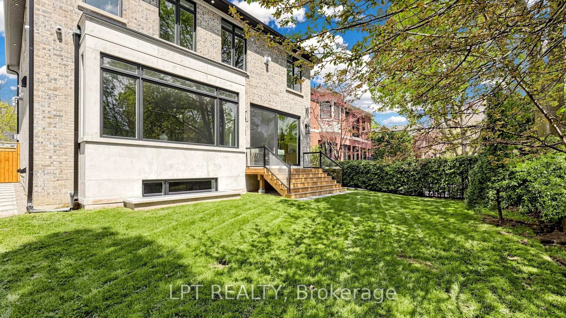 Photo 36 of 431 Heath Street E, Toronto, Leaside — HOMEH