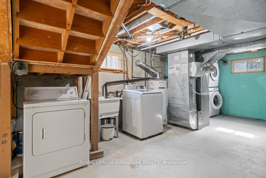 Photo 6 of Unit Bsmt, 12 Davidson Road, Aurora, Aurora Heights — HOMEH