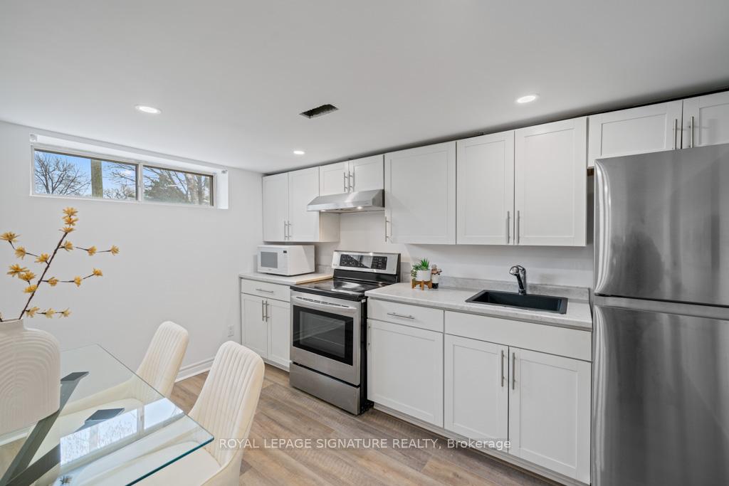 Photo 10 of Unit Bsmt, 12 Davidson Road, Aurora, Aurora Heights — HOMEH