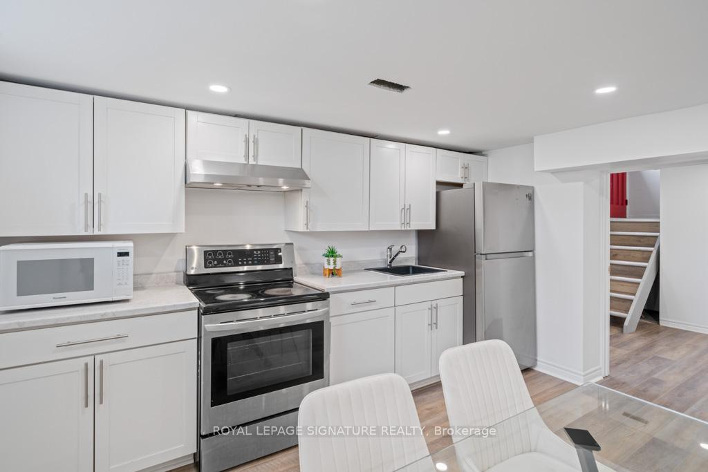 Photo 11 of Unit Bsmt, 12 Davidson Road, Aurora, Aurora Heights — HOMEH