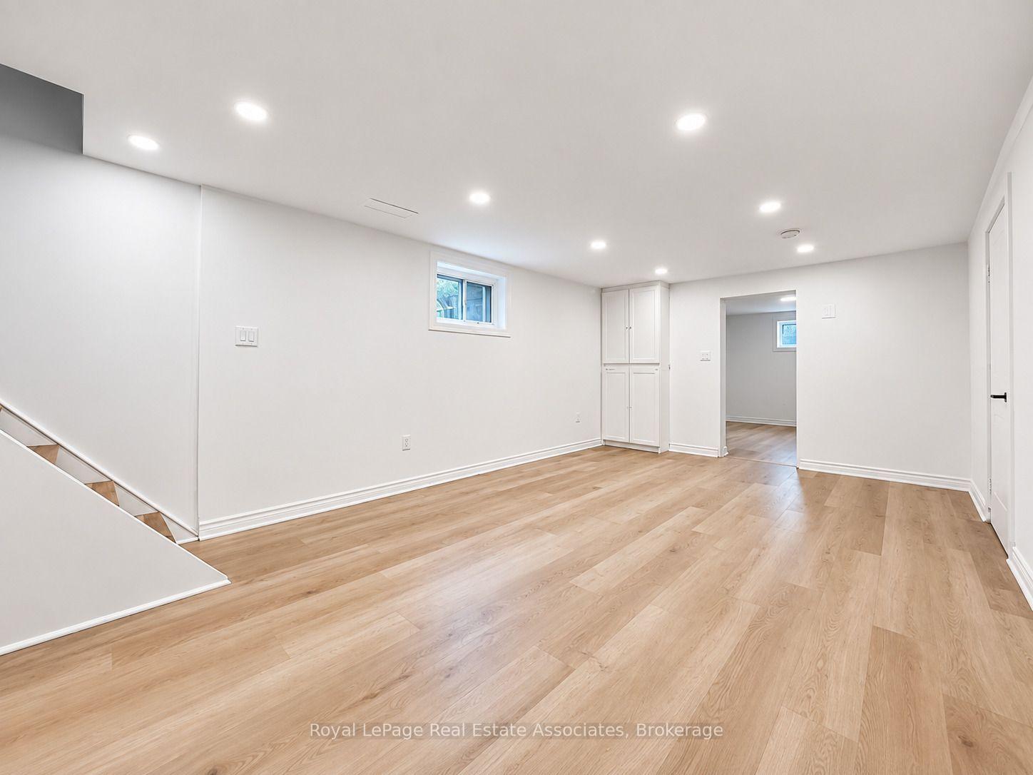 Photo 7 of Unit Bsmt, 20 Silvercrest Avenue, Etobicoke, Alderwood — HOMEH