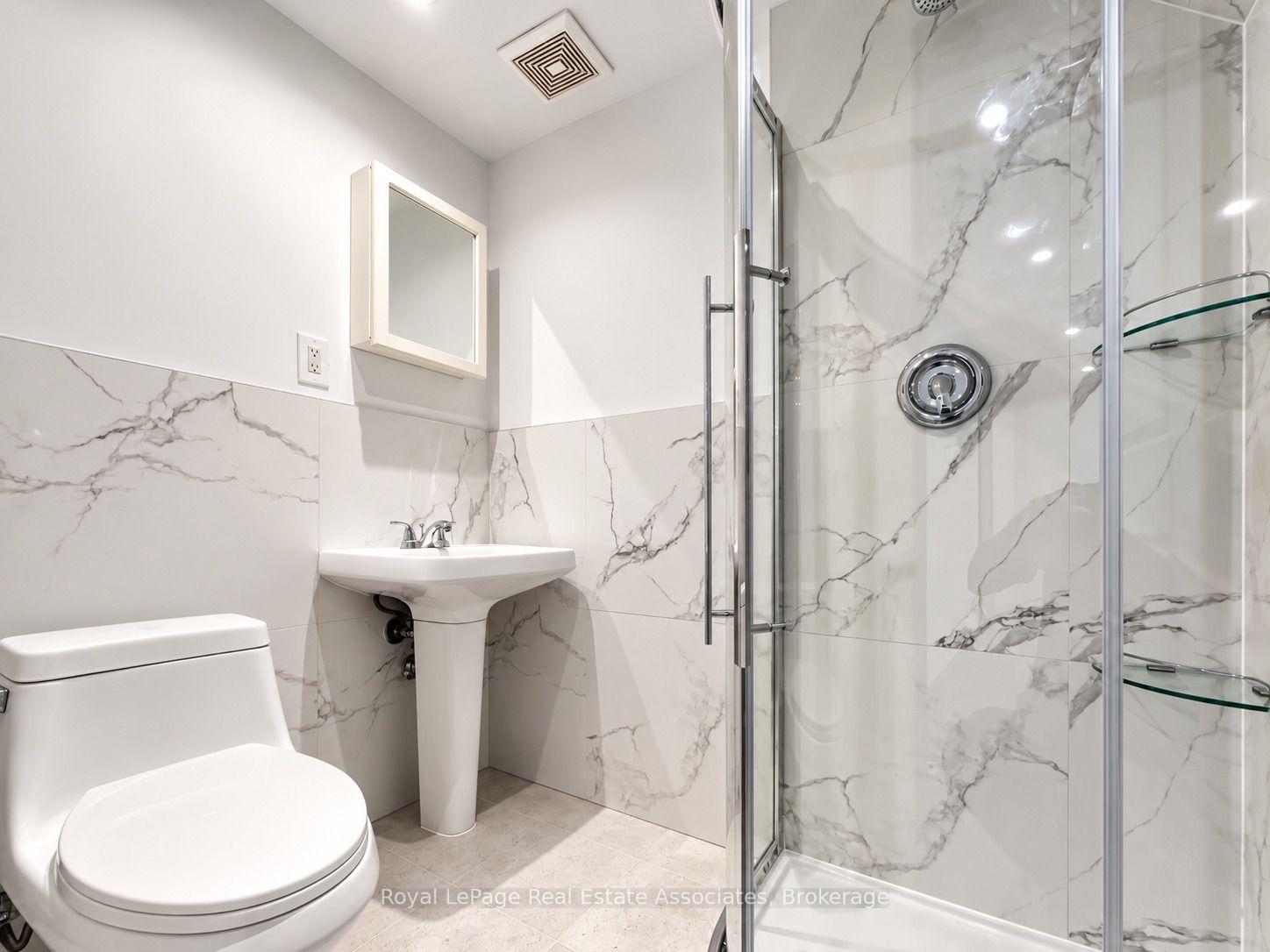 Photo 9 of Unit Bsmt, 20 Silvercrest Avenue, Etobicoke, Alderwood — HOMEH