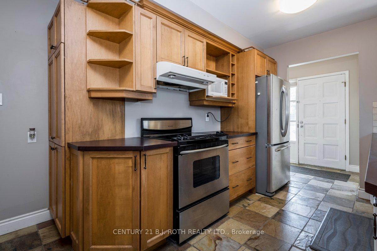 Photo 5 of 36 Cynthia Court, Barrie, Wellington — HOMEH