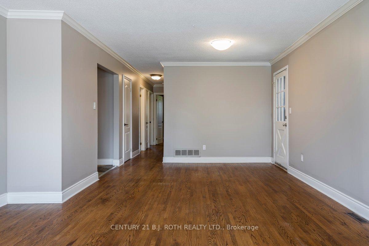 Photo 7 of 36 Cynthia Court, Barrie, Wellington — HOMEH