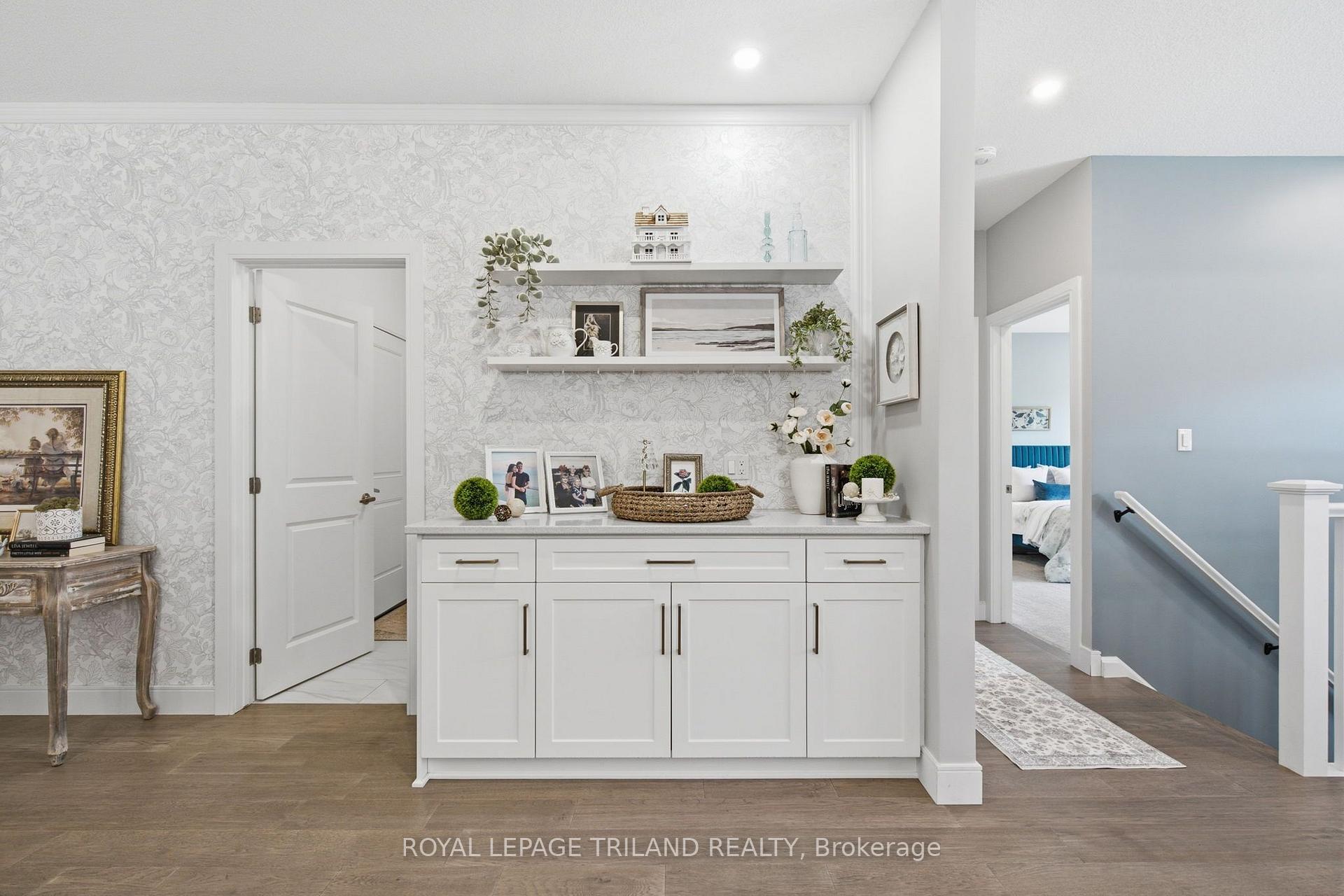 Photo 13 of 149 Collins Way, Strathroy-Caradoc, SE — HOMEH
