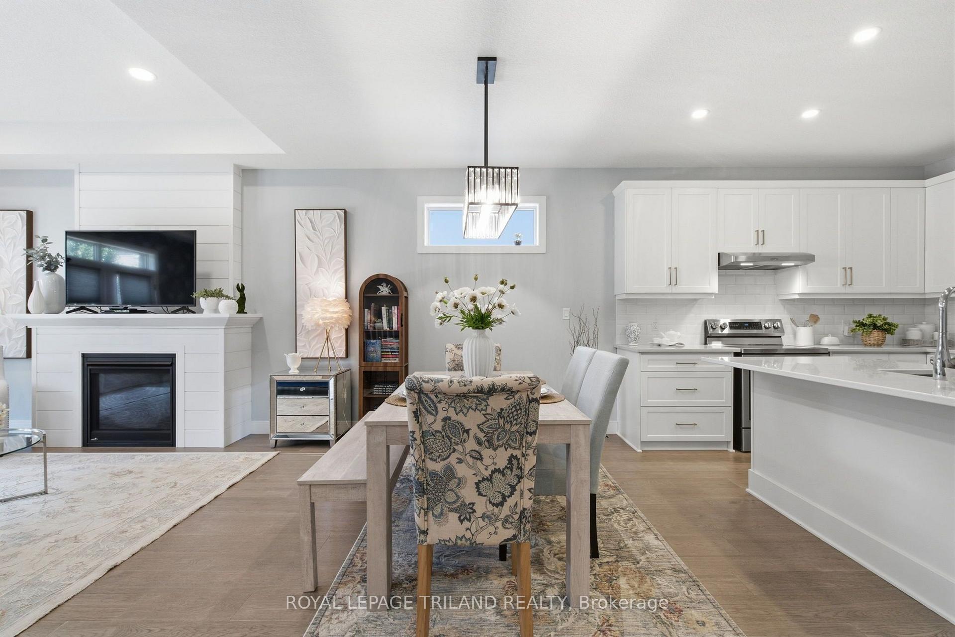 Photo 15 of 149 Collins Way, Strathroy-Caradoc, SE — HOMEH
