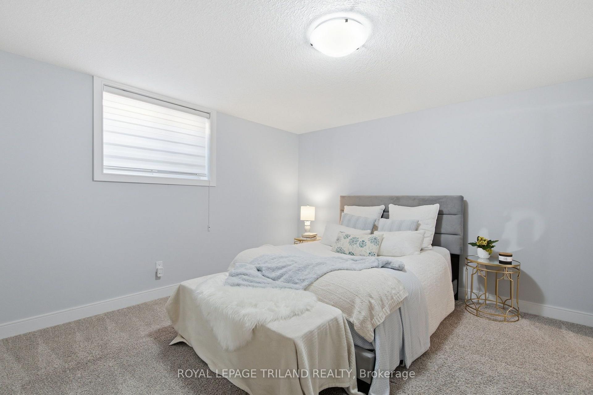 Photo 37 of 149 Collins Way, Strathroy-Caradoc, SE — HOMEH