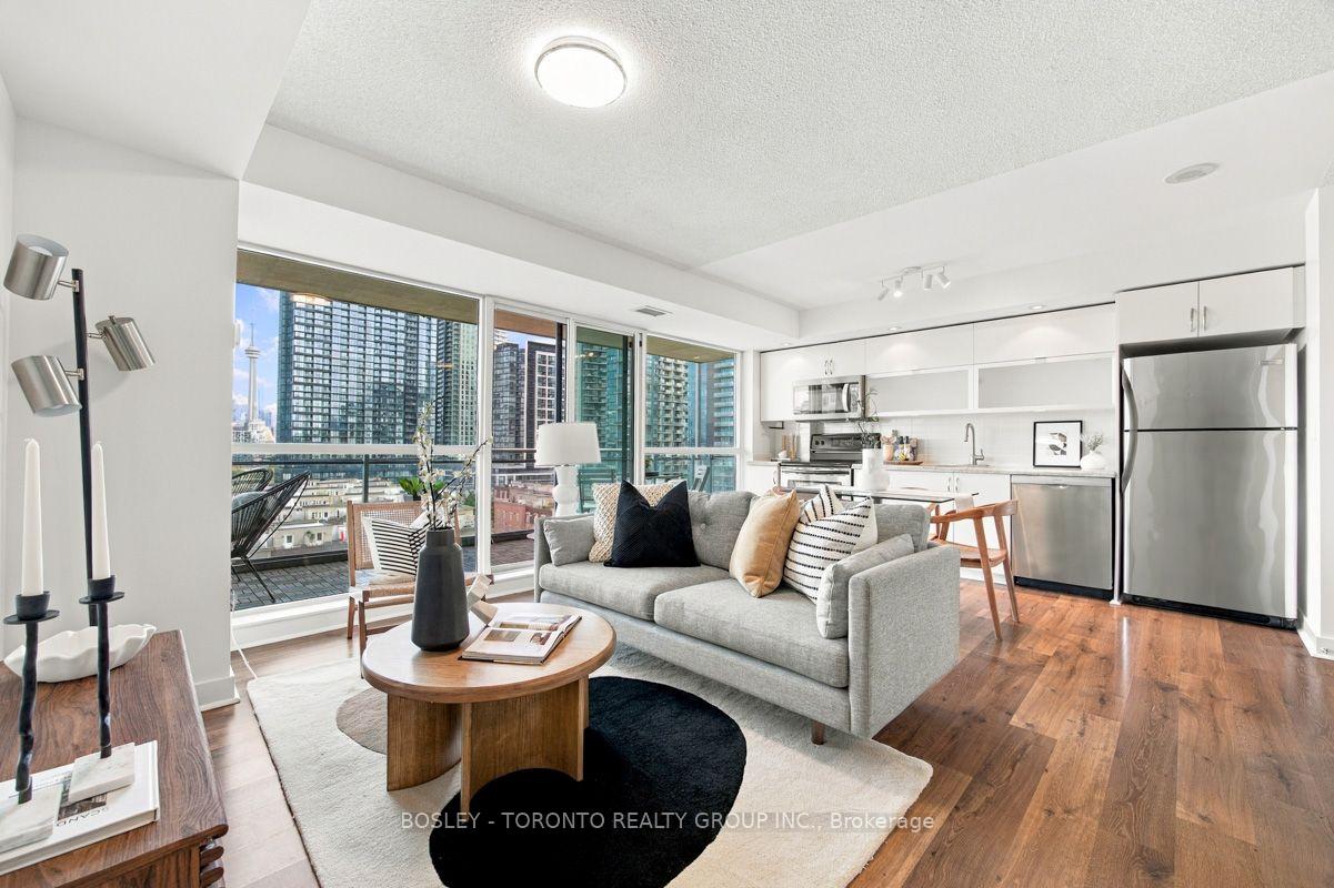 Photo 4 of Unit 810, 80 Western Battery Road, Toronto, Niagara — HOMEH