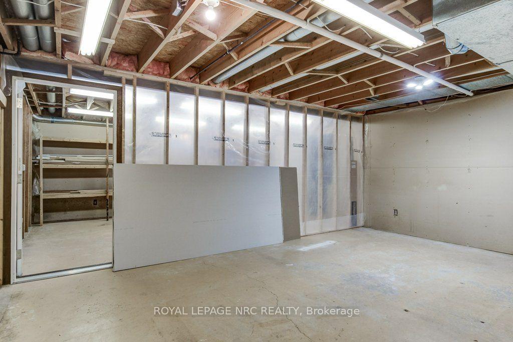 Photo 39 of 2315 Clifton Street, Thorold, Allanburg/Thorold South — HOMEH