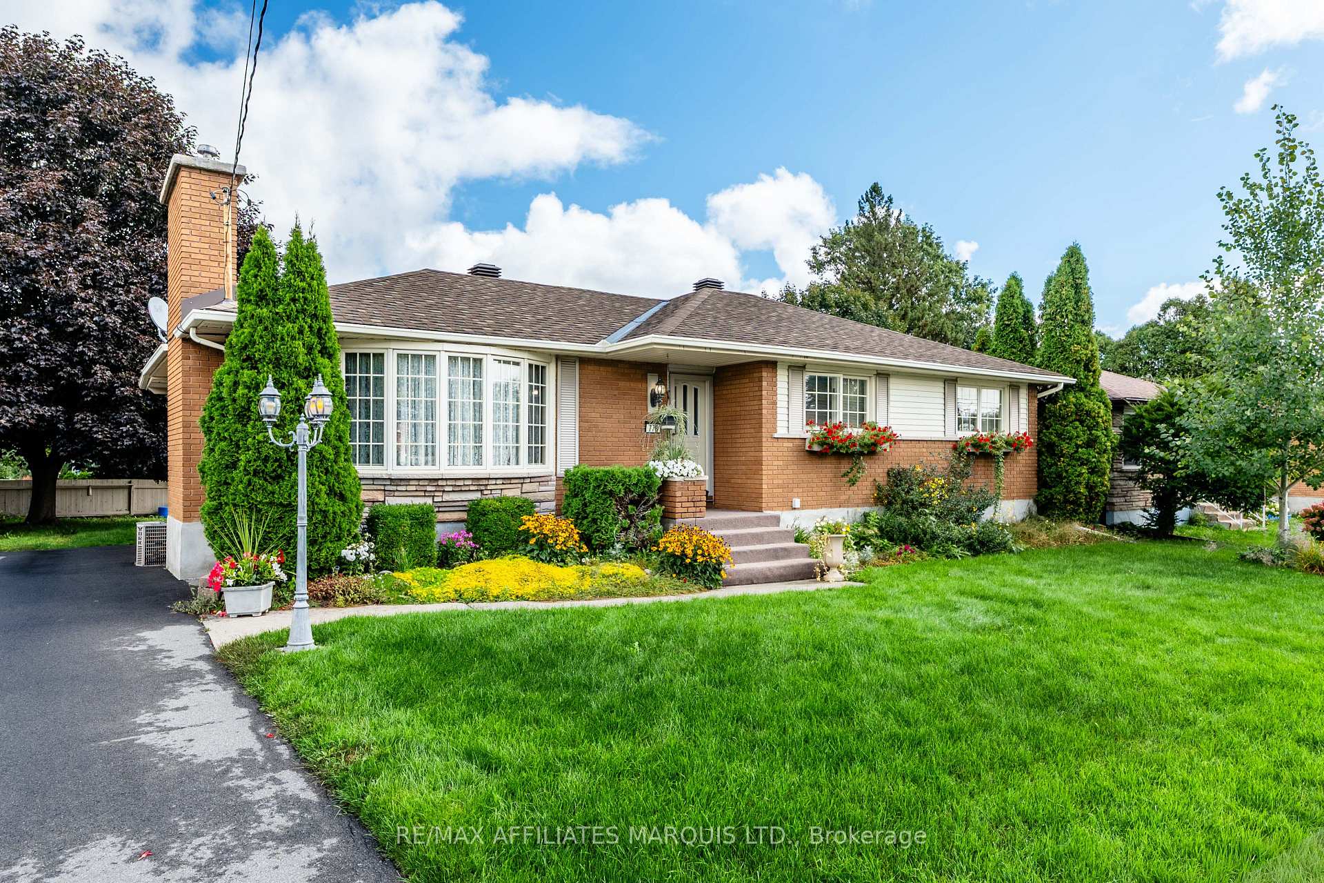 Photo 2 of 778 Guy Street, Cornwall, Cornwall — HOMEH