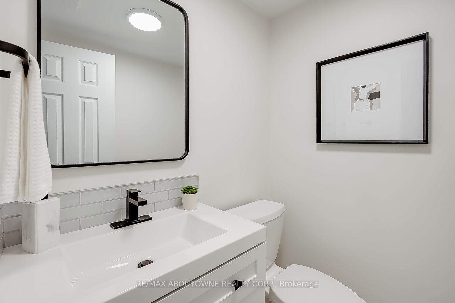 Photo 20 of 83 Niska Drive, Hamilton, Waterdown — HOMEH