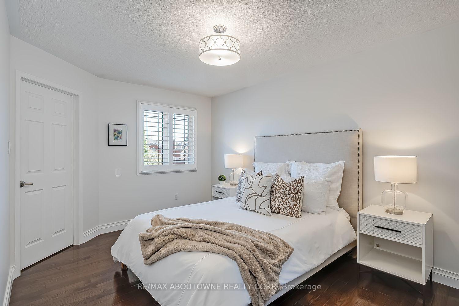 Photo 24 of 83 Niska Drive, Hamilton, Waterdown — HOMEH