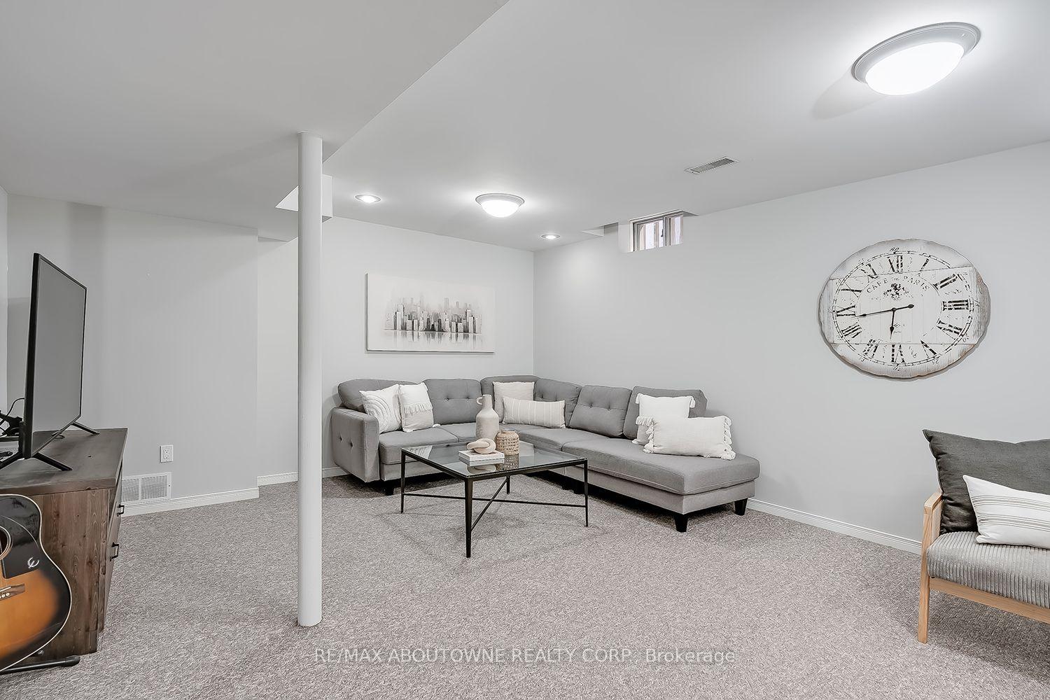 Photo 33 of 83 Niska Drive, Hamilton, Waterdown — HOMEH