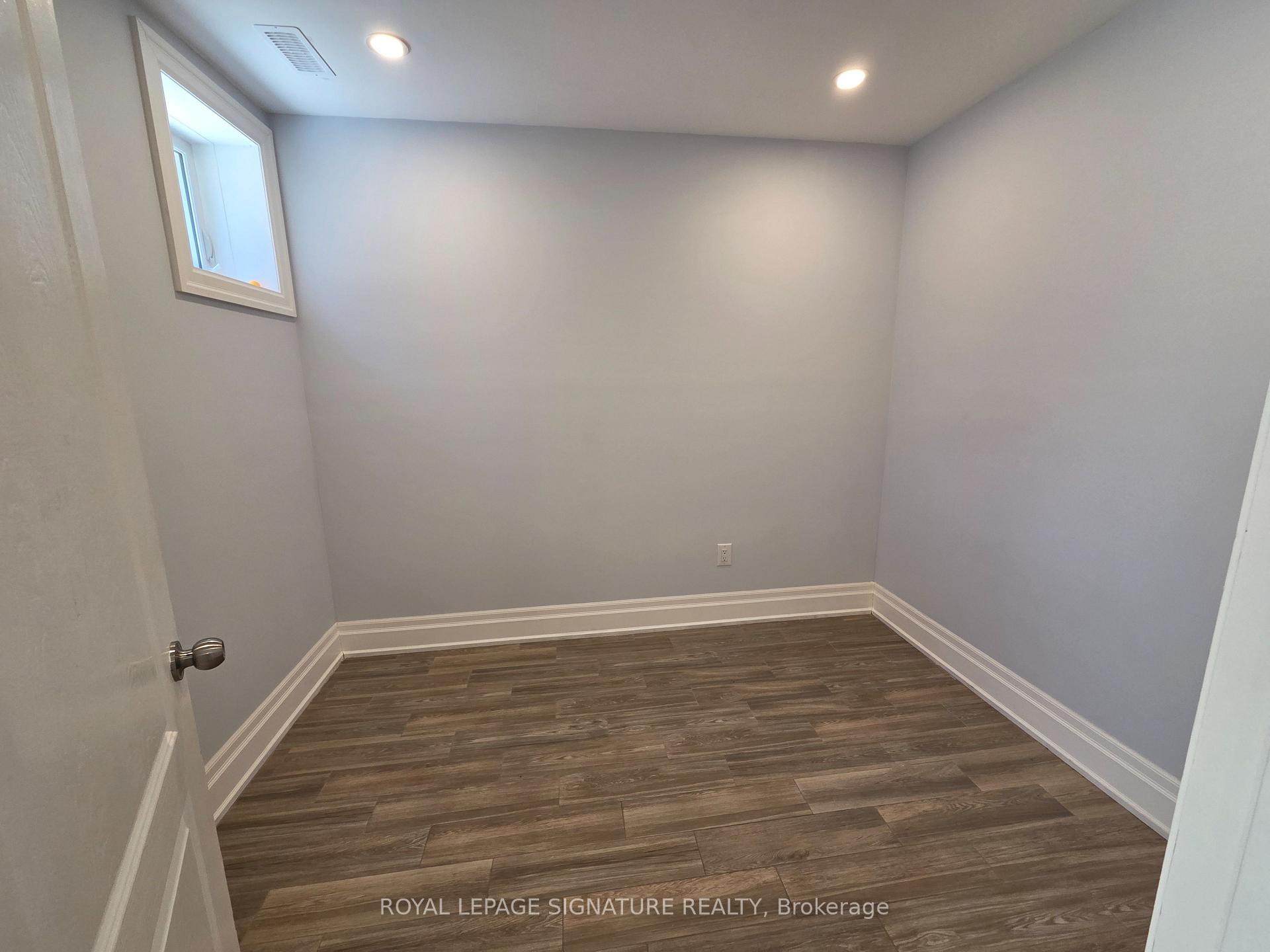 Photo 4 of Unit Lower, 33 Ingleside Drive, North York, Downsview-Roding-CFB — HOMEH