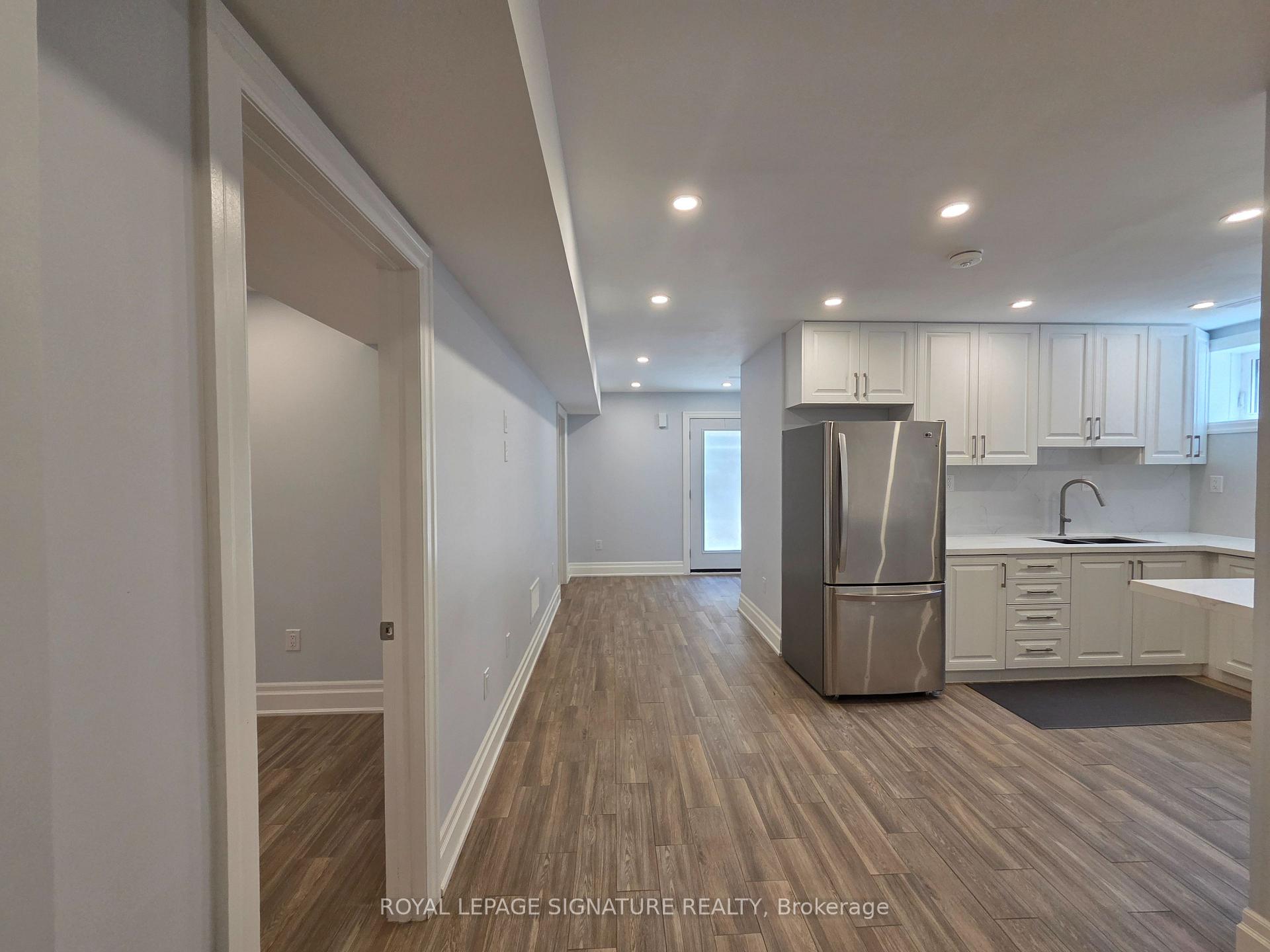 Photo 10 of Unit Lower, 33 Ingleside Drive, North York, Downsview-Roding-CFB — HOMEH