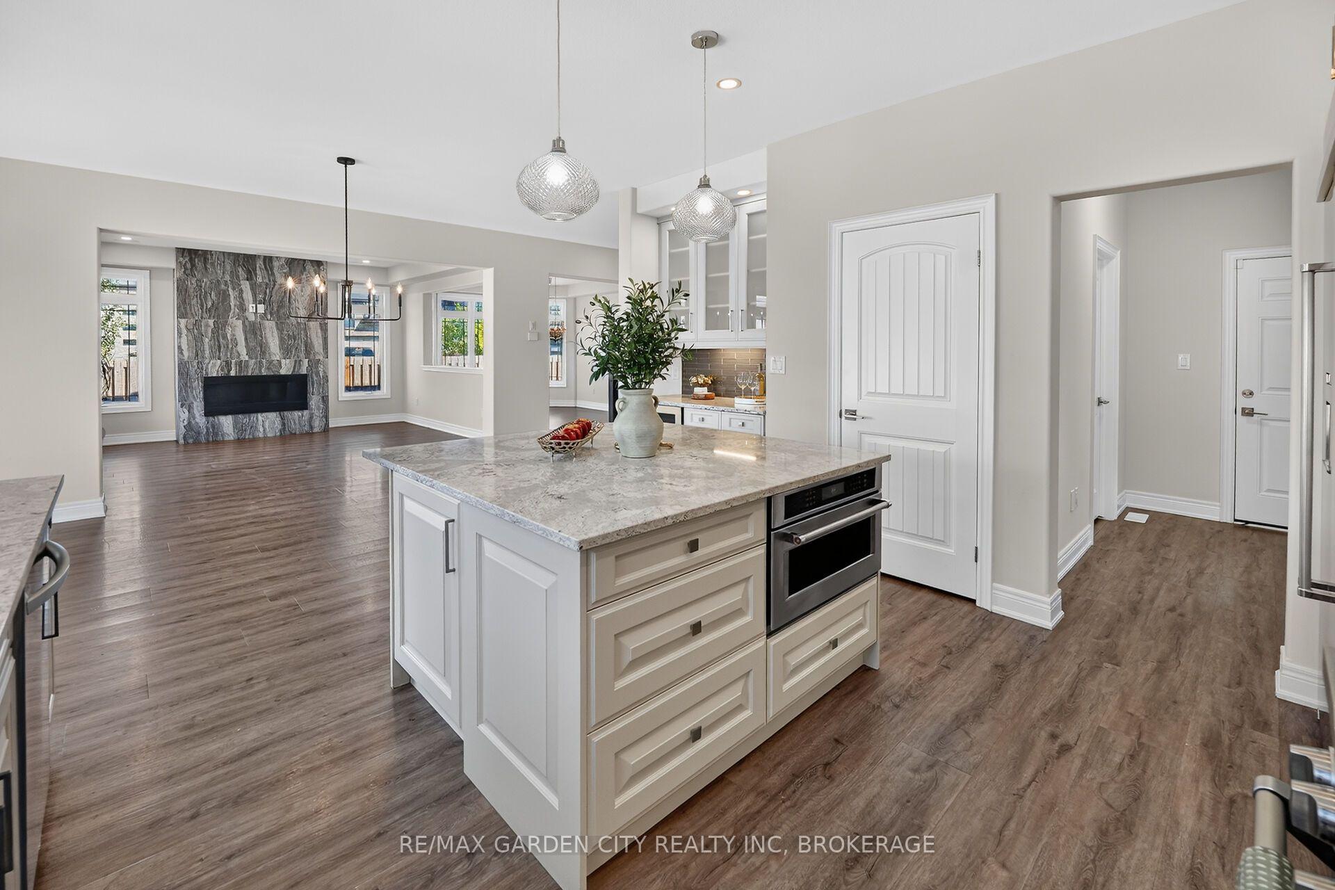 Photo 19 of 57 Bergenstein Cres, Pelham, Fonthill — HOMEH