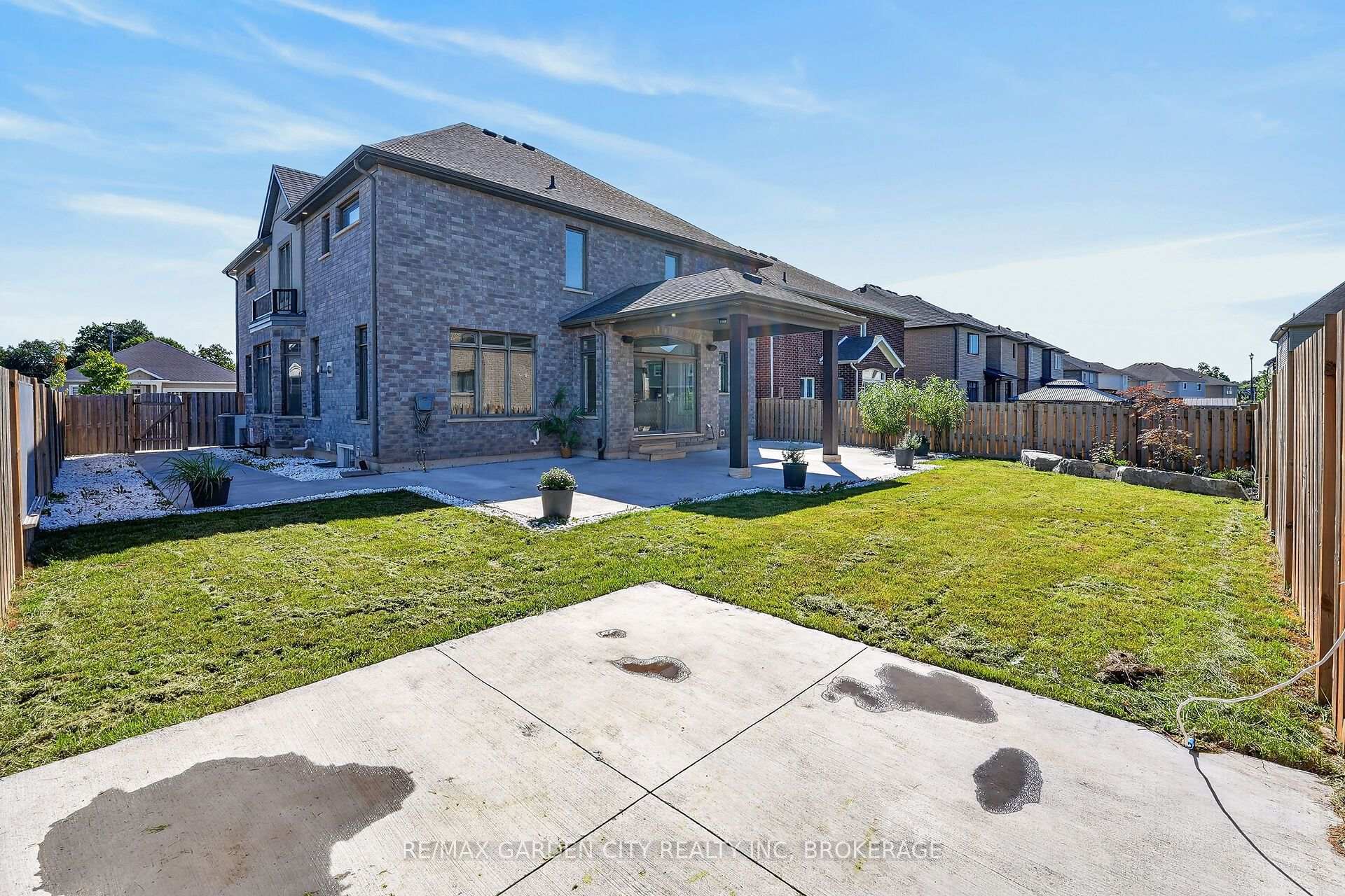 Photo 41 of 57 Bergenstein Cres, Pelham, Fonthill — HOMEH