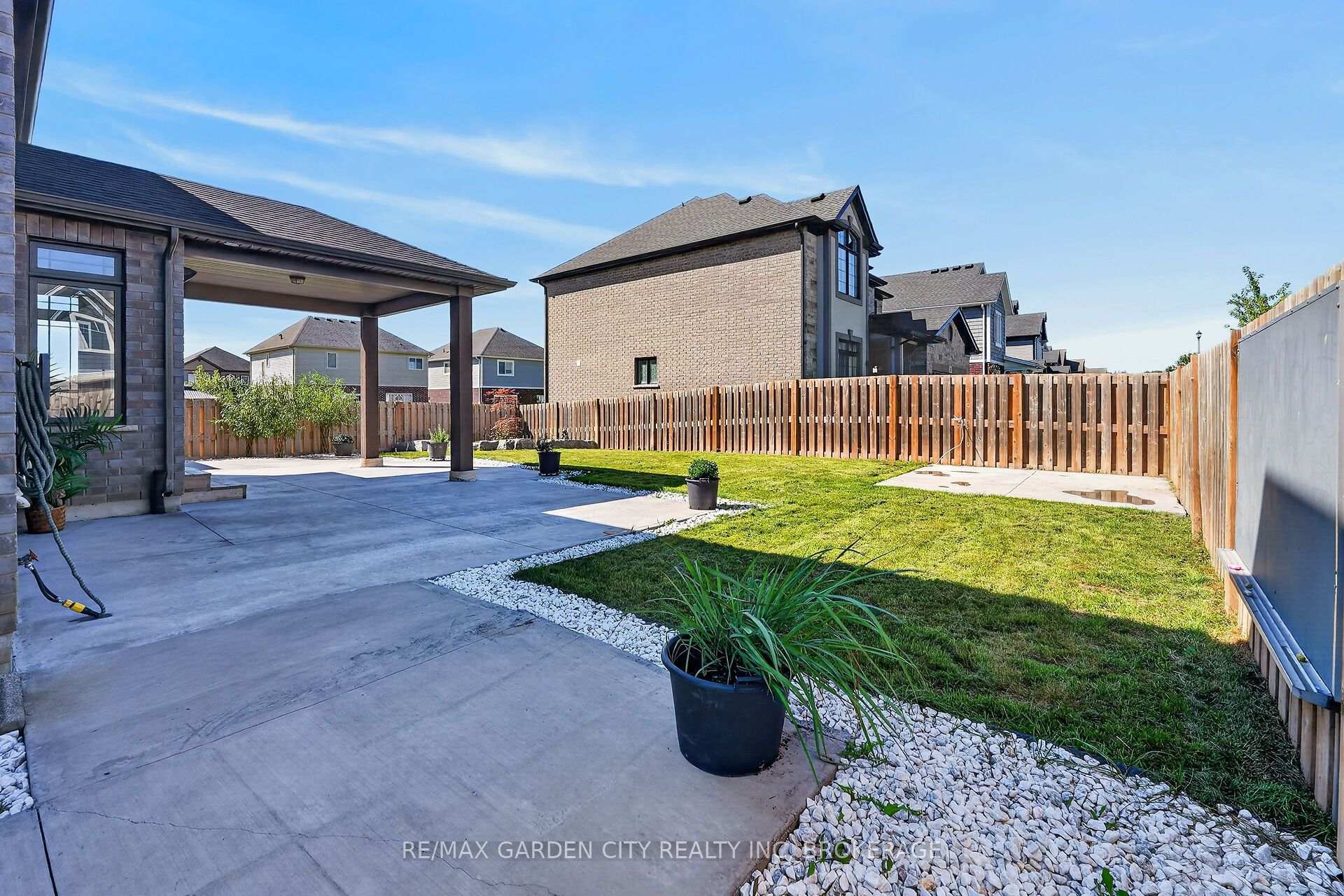 Photo 45 of 57 Bergenstein Cres, Pelham, Fonthill — HOMEH