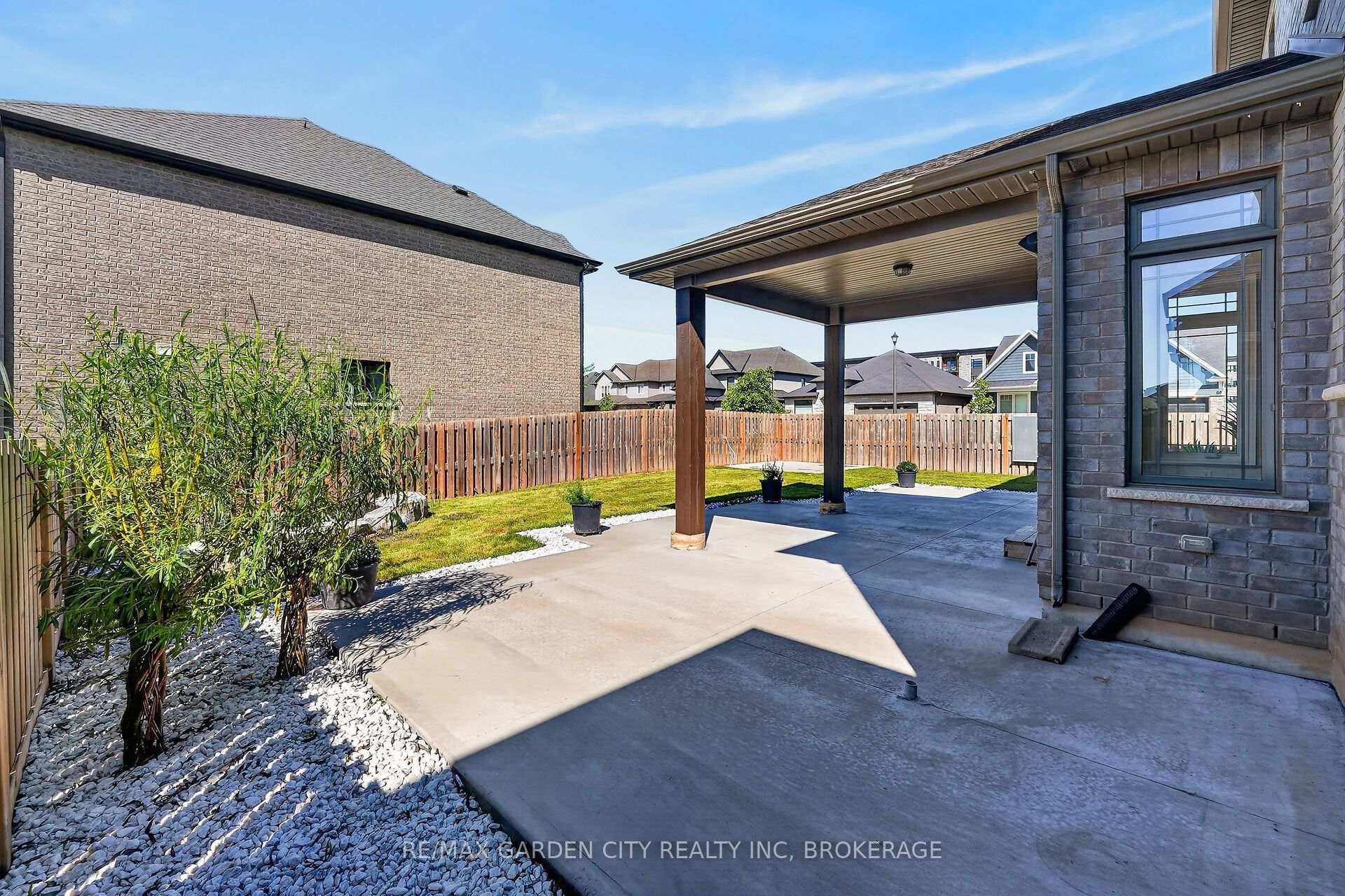 Photo 46 of 57 Bergenstein Cres, Pelham, Fonthill — HOMEH