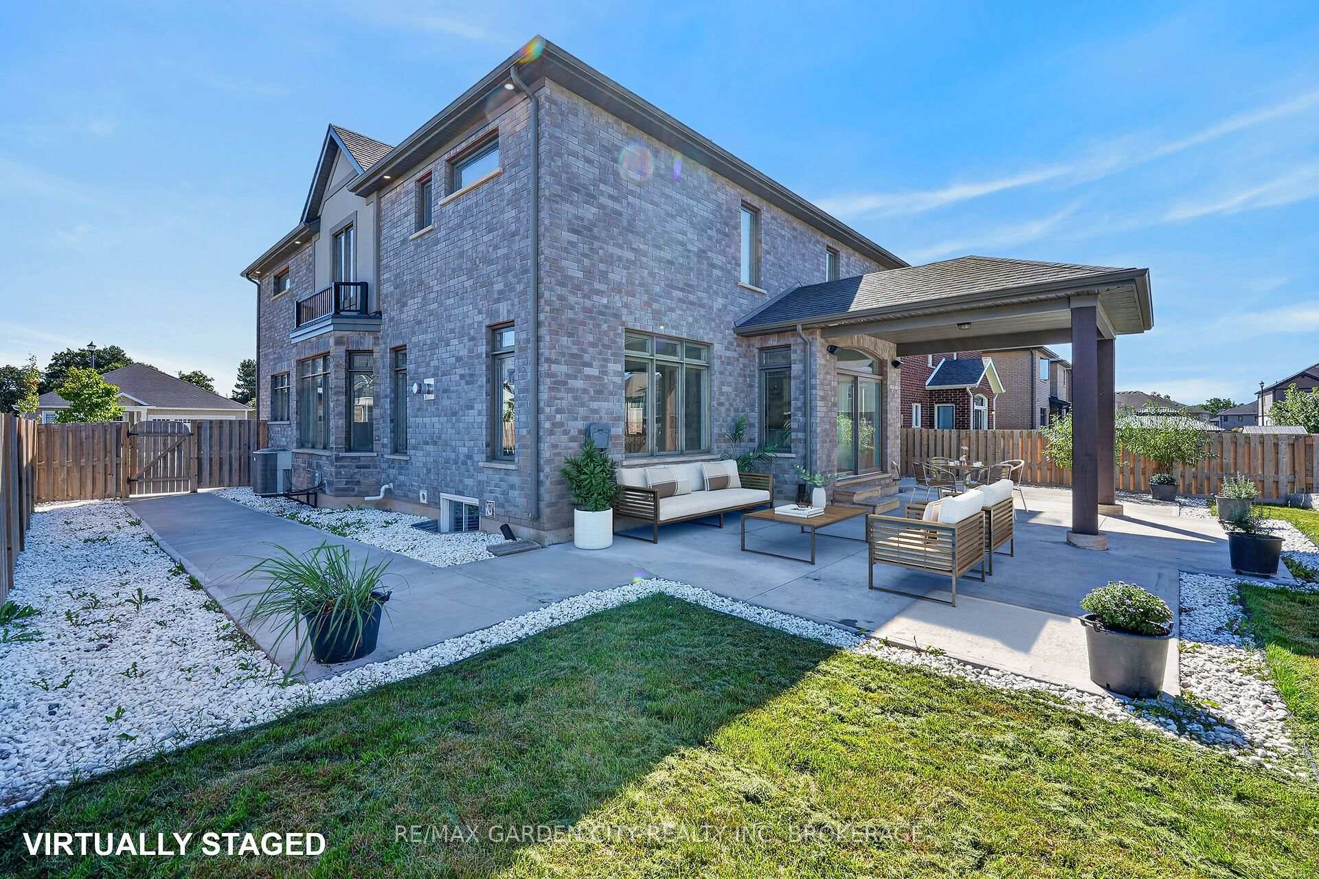 Photo 47 of 57 Bergenstein Cres, Pelham, Fonthill — HOMEH