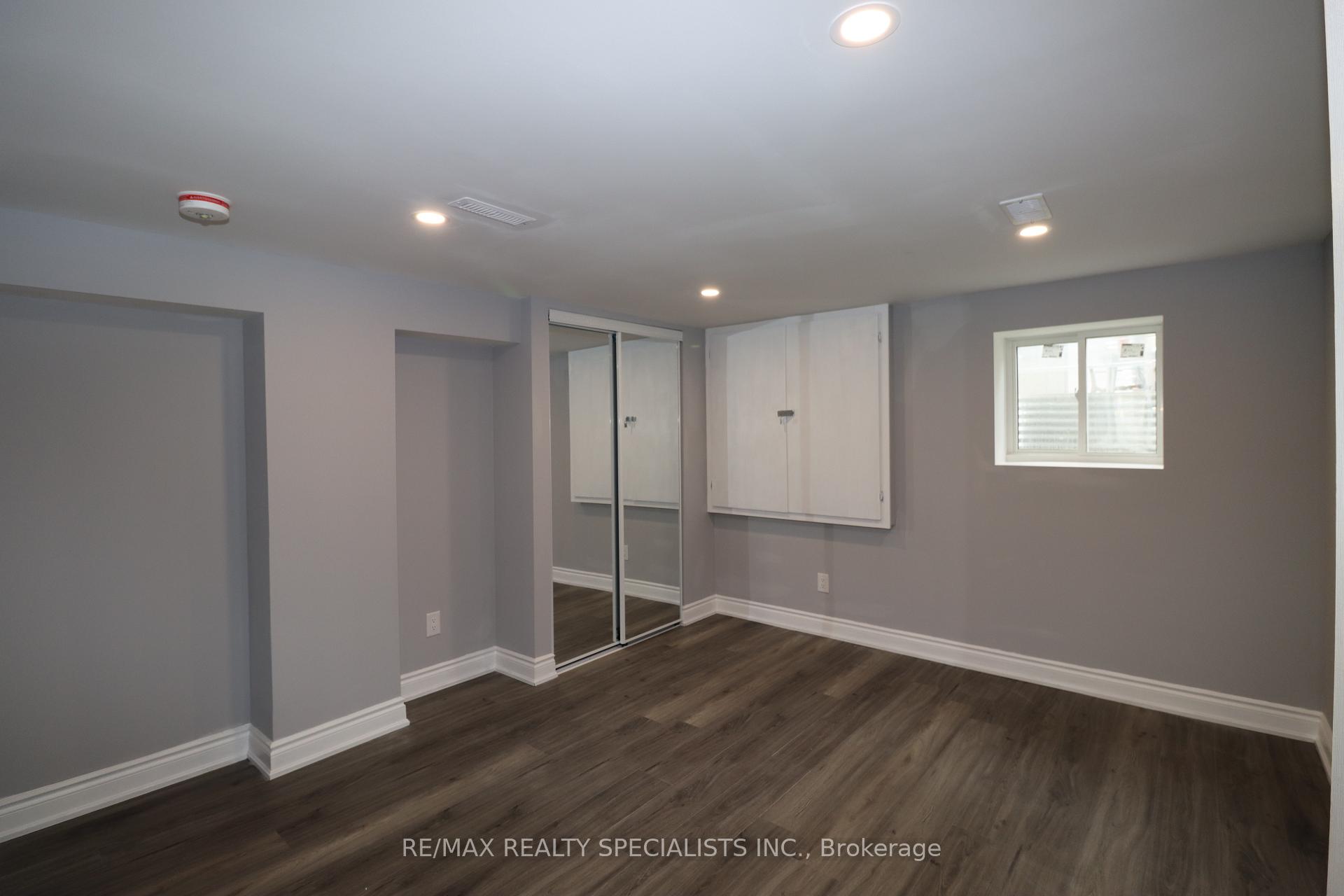 Photo 8 of 81 Gretna Drive, Brampton, Northwood Park — HOMEH