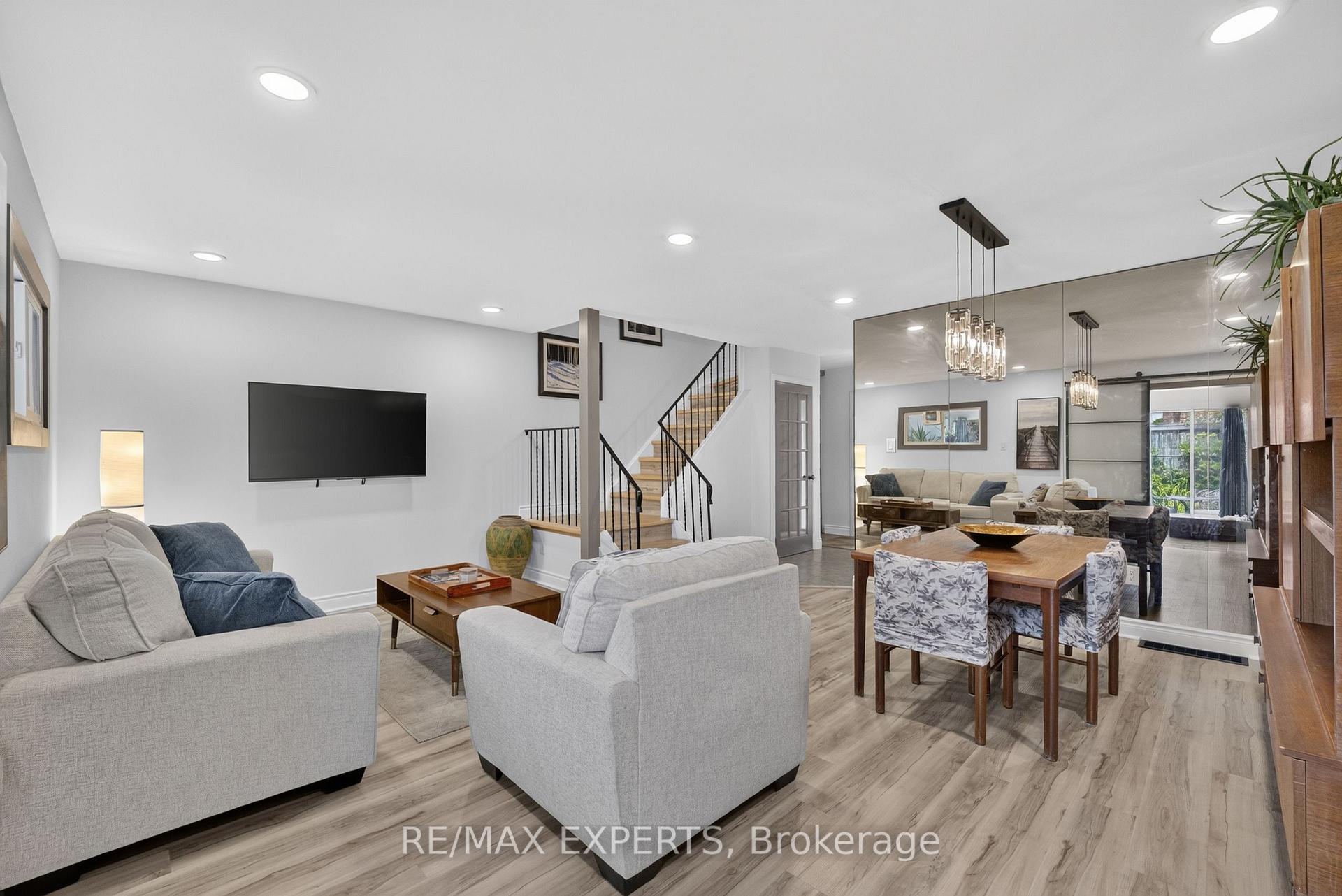 Photo 11 of 112 Andrea Lane, Vaughan, East Woodbridge — HOMEH
