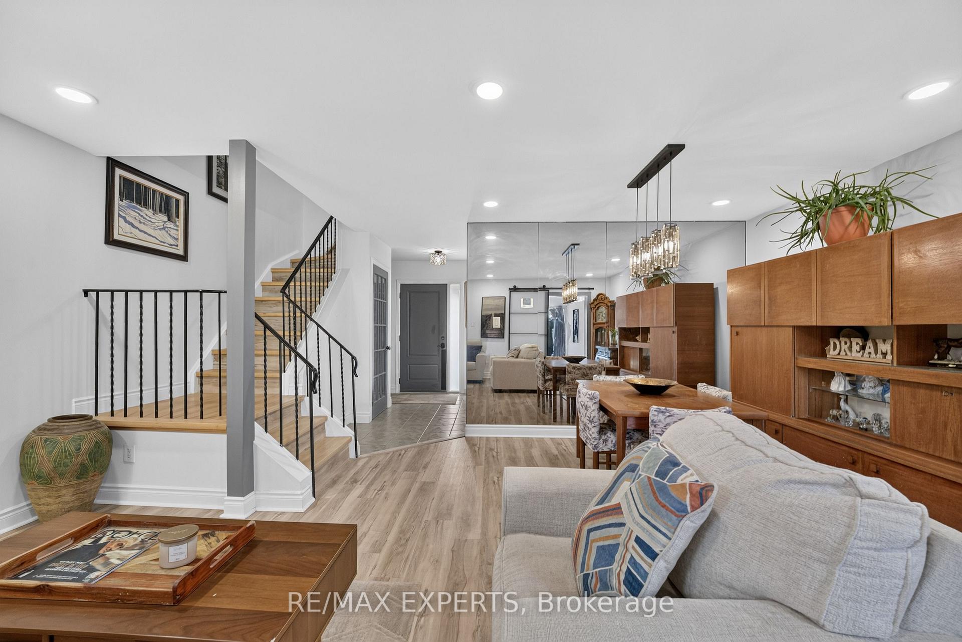 Photo 14 of 112 Andrea Lane, Vaughan, East Woodbridge — HOMEH