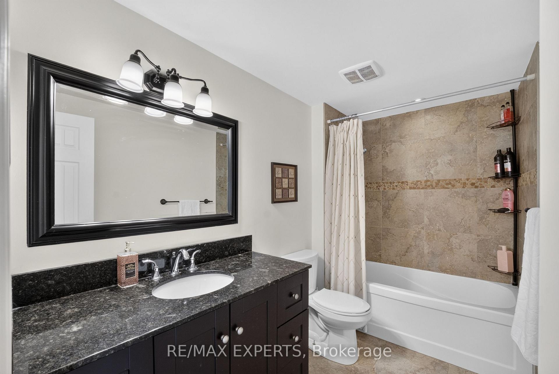 Photo 32 of 112 Andrea Lane, Vaughan, East Woodbridge — HOMEH