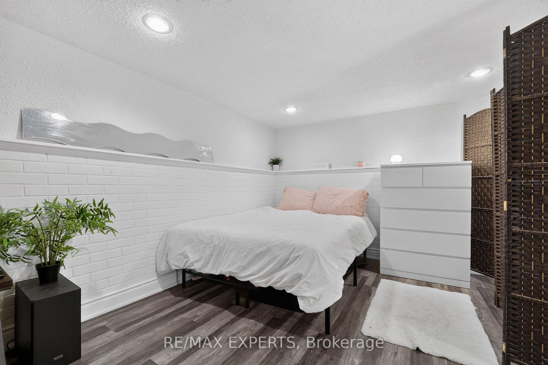 Photo 35 of 112 Andrea Lane, Vaughan, East Woodbridge — HOMEH