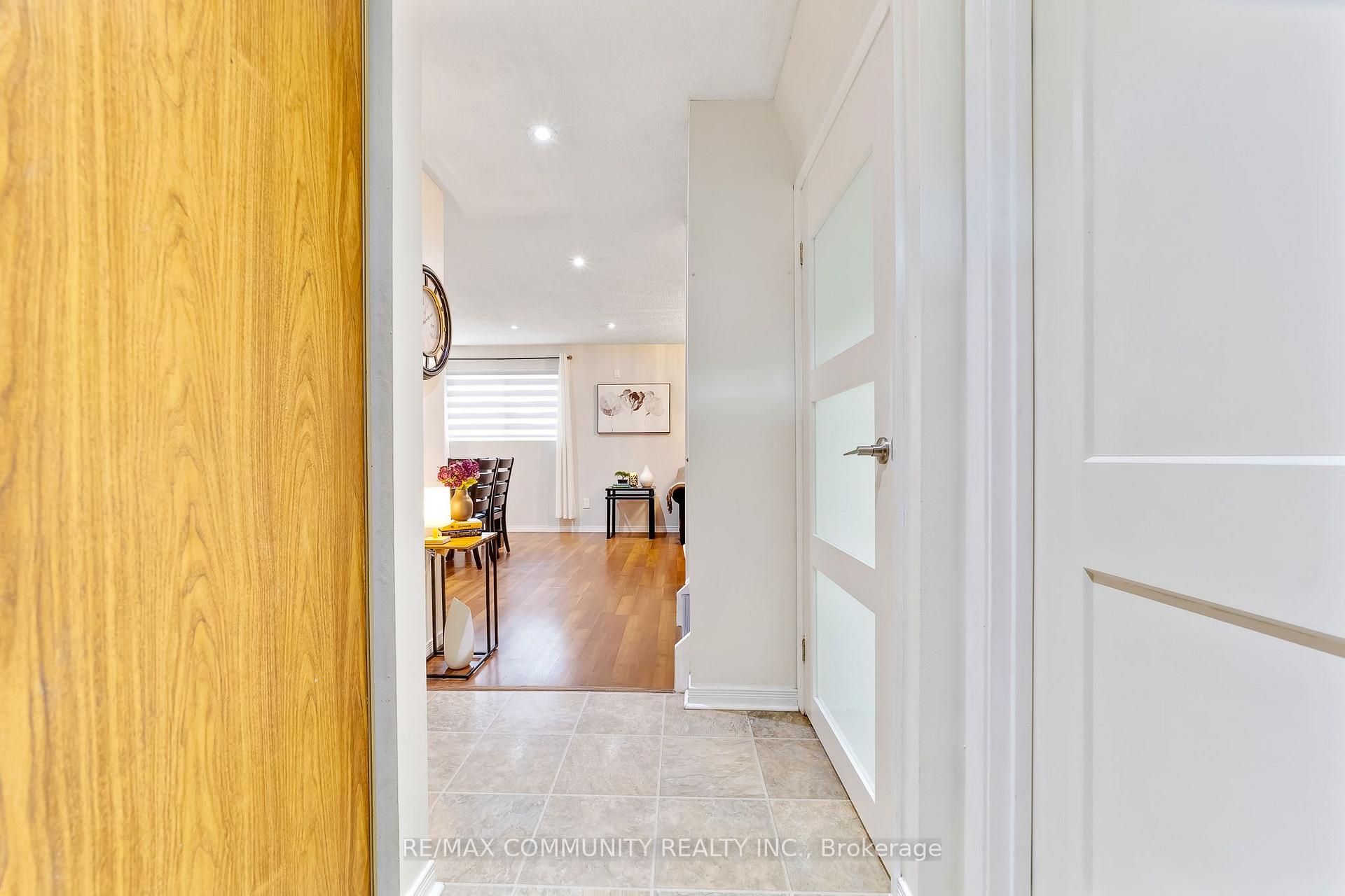 Photo 4 of Unit 55, 1055 Central Park Boulevard N, Oshawa, Centennial — HOMEH