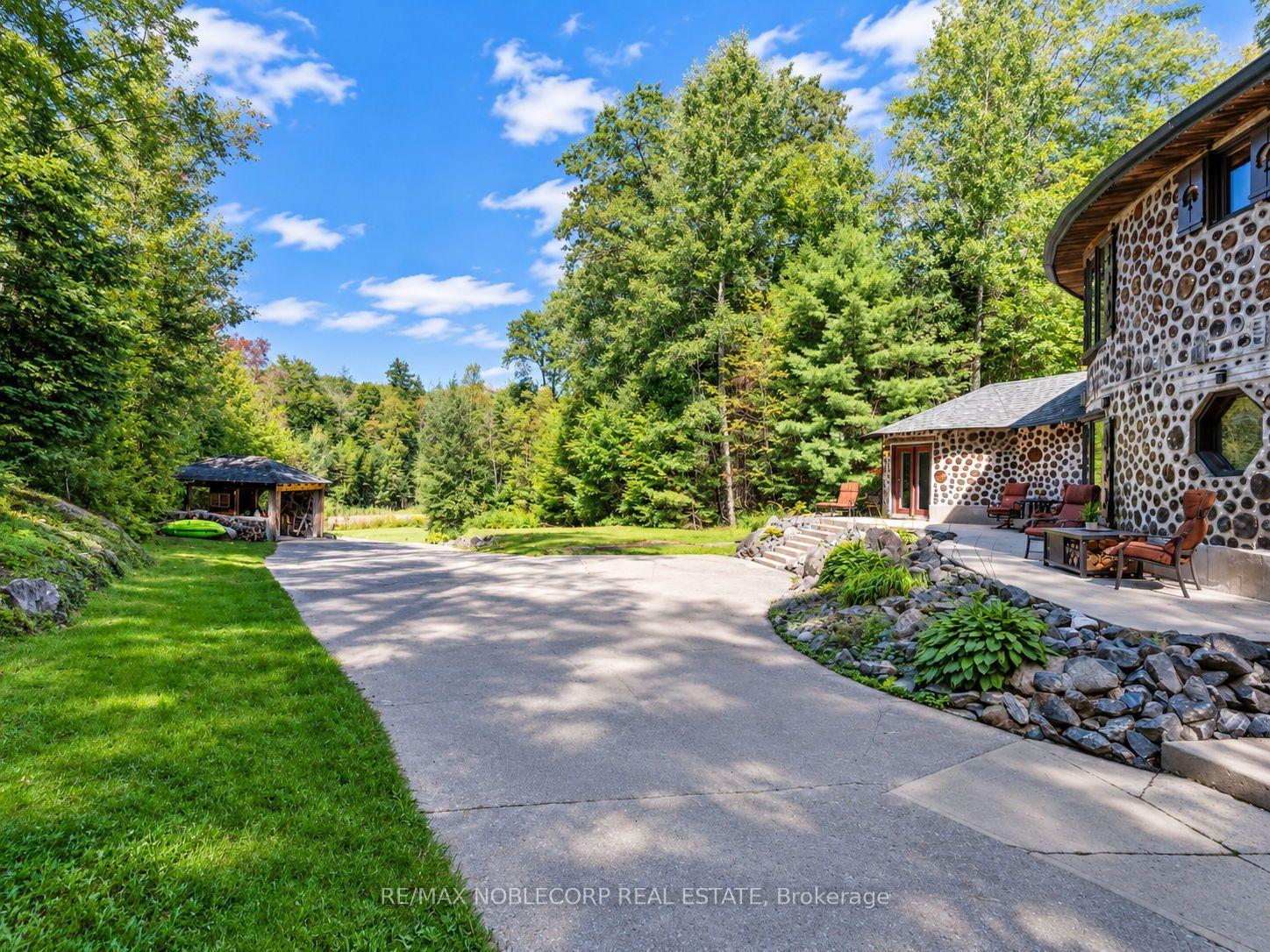 Photo 4 of 1166 Bonnie Lake Road, Bracebridge, Macaulay — HOMEH