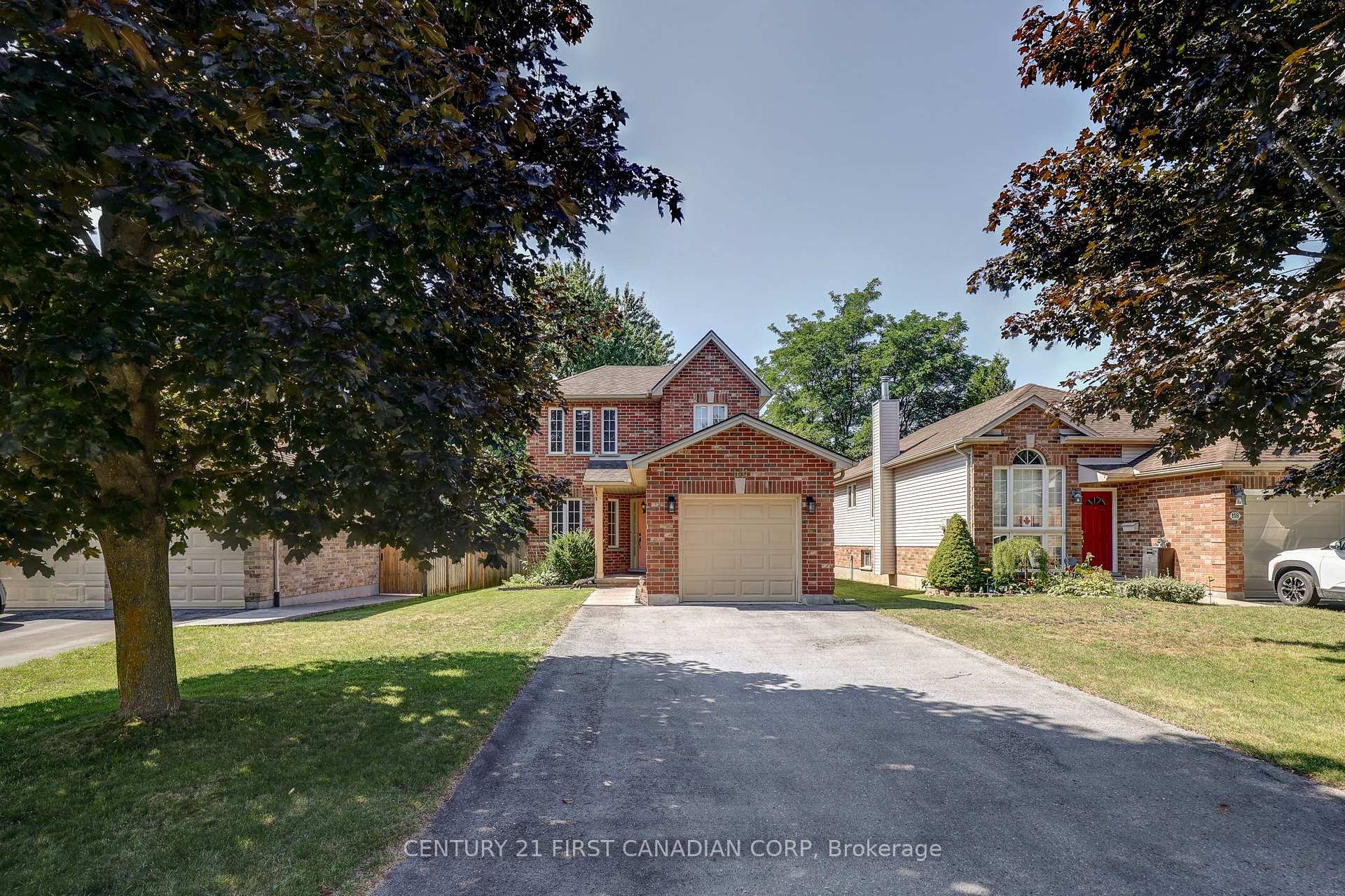 Photo 4 of 114 Meadowridge Road, London, North M — HOMEH