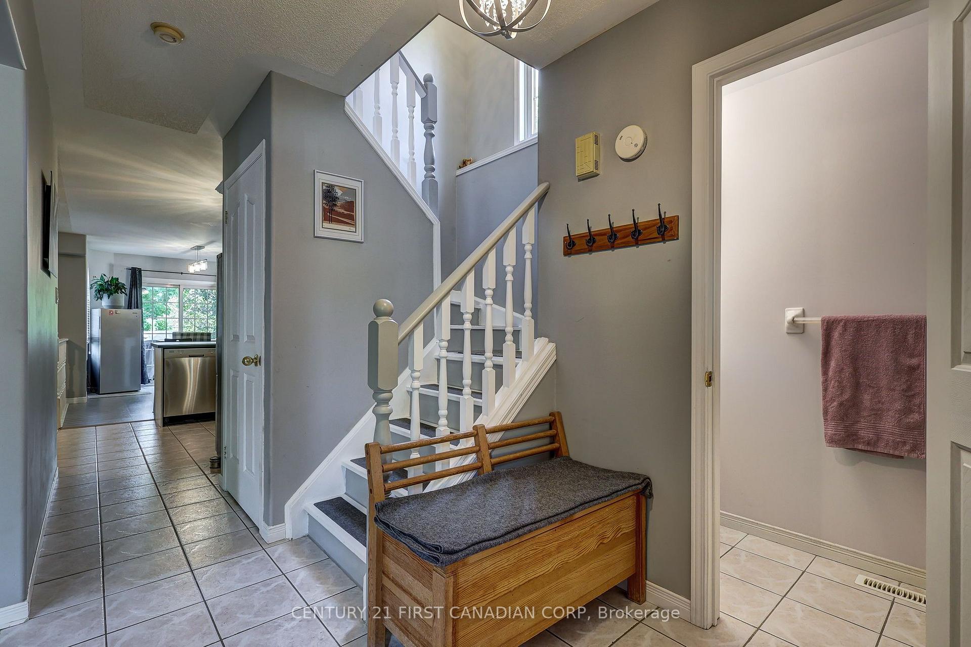 Photo 7 of 114 Meadowridge Road, London, North M — HOMEH