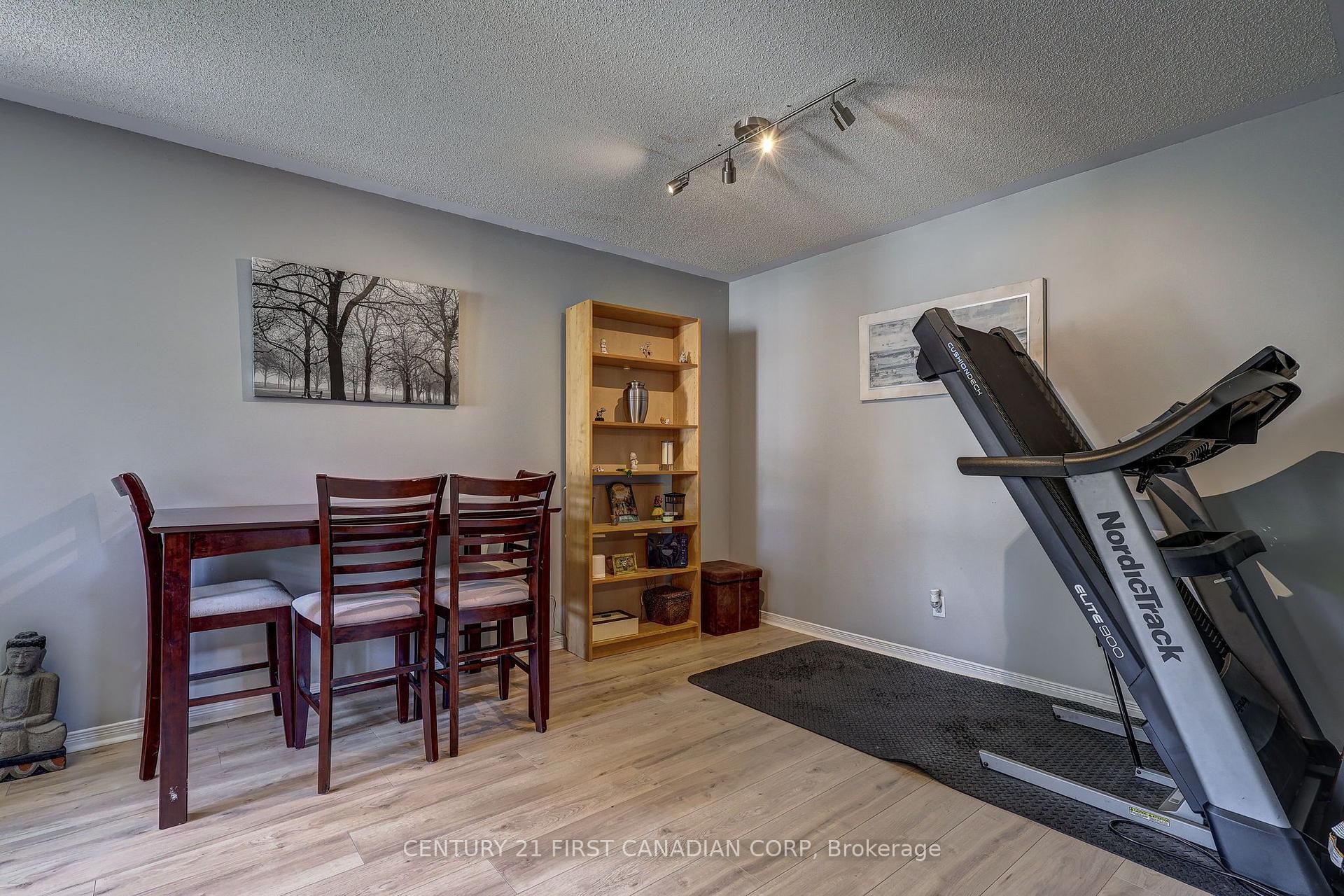 Photo 9 of 114 Meadowridge Road, London, North M — HOMEH