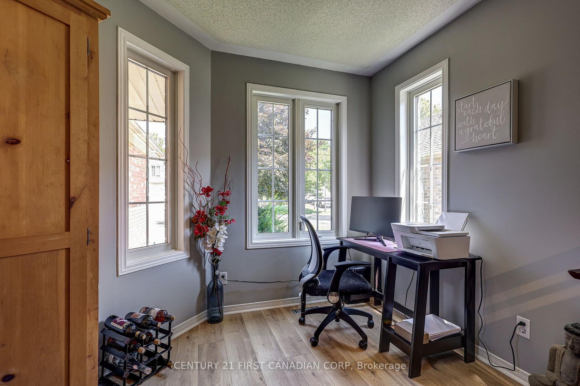 Photo 10 of 114 Meadowridge Road, London, North M — HOMEH