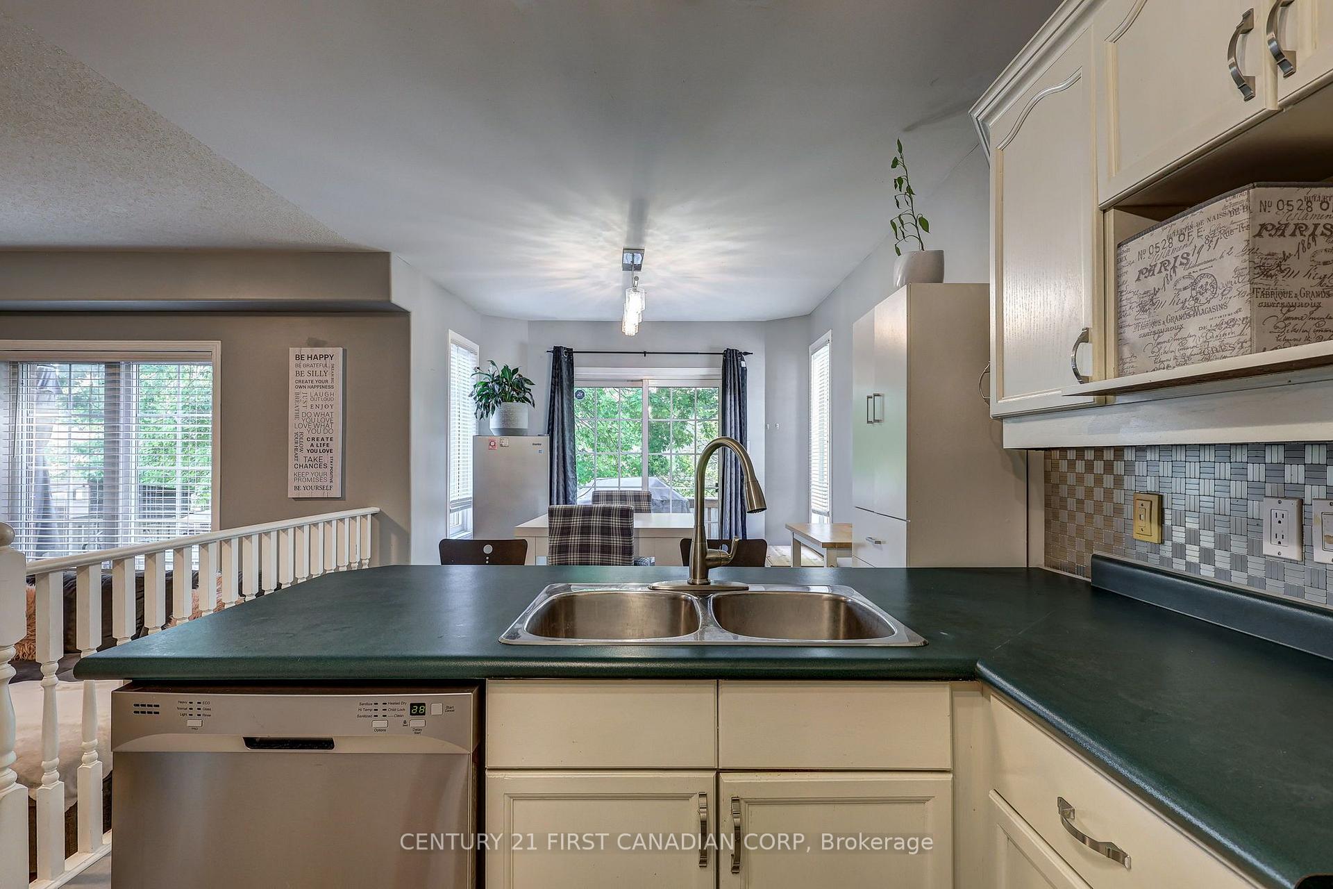 Photo 20 of 114 Meadowridge Road, London, North M — HOMEH