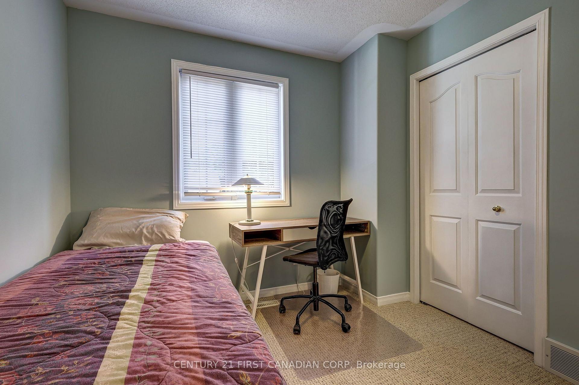 Photo 27 of 114 Meadowridge Road, London, North M — HOMEH