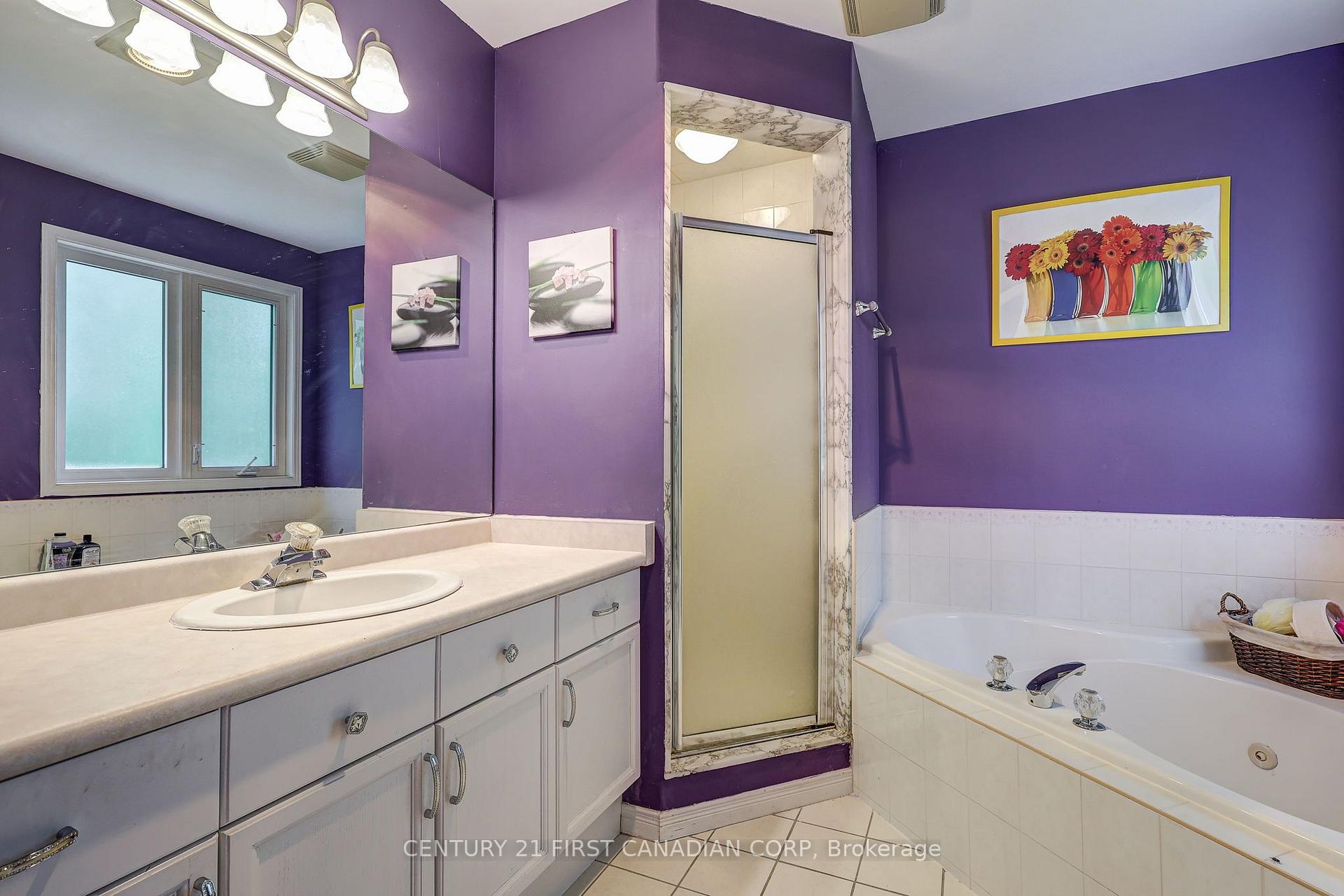 Photo 33 of 114 Meadowridge Road, London, North M — HOMEH