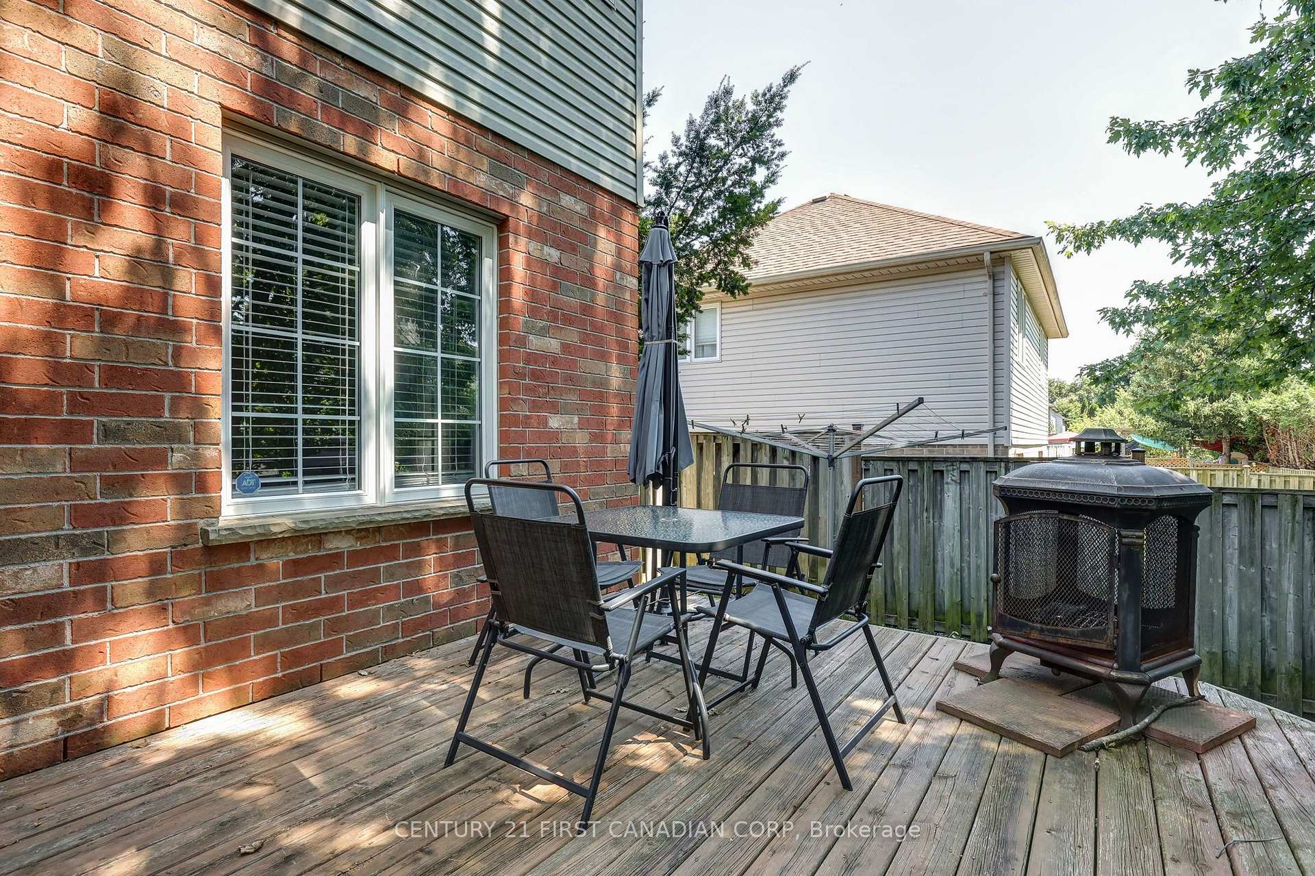 Photo 44 of 114 Meadowridge Road, London, North M — HOMEH