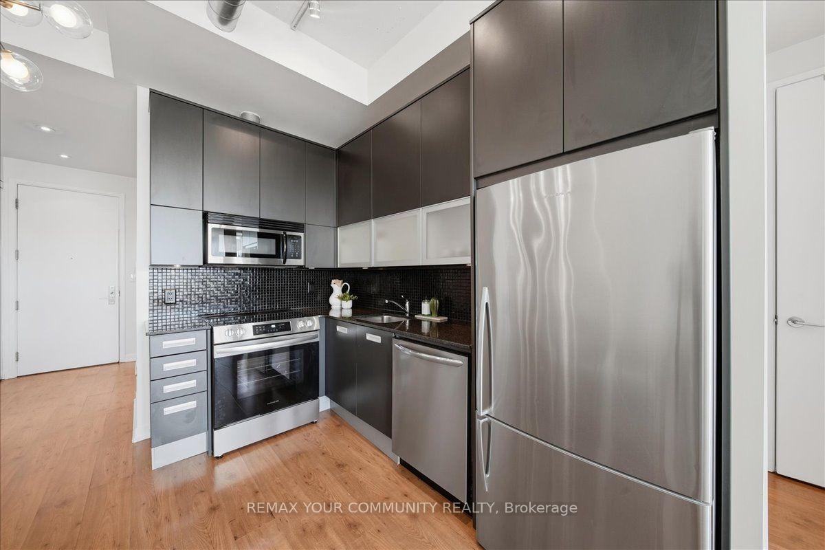 Photo 15 of Unit 501, 380 Macpherson Avenue, Toronto, Casa Loma — HOMEH