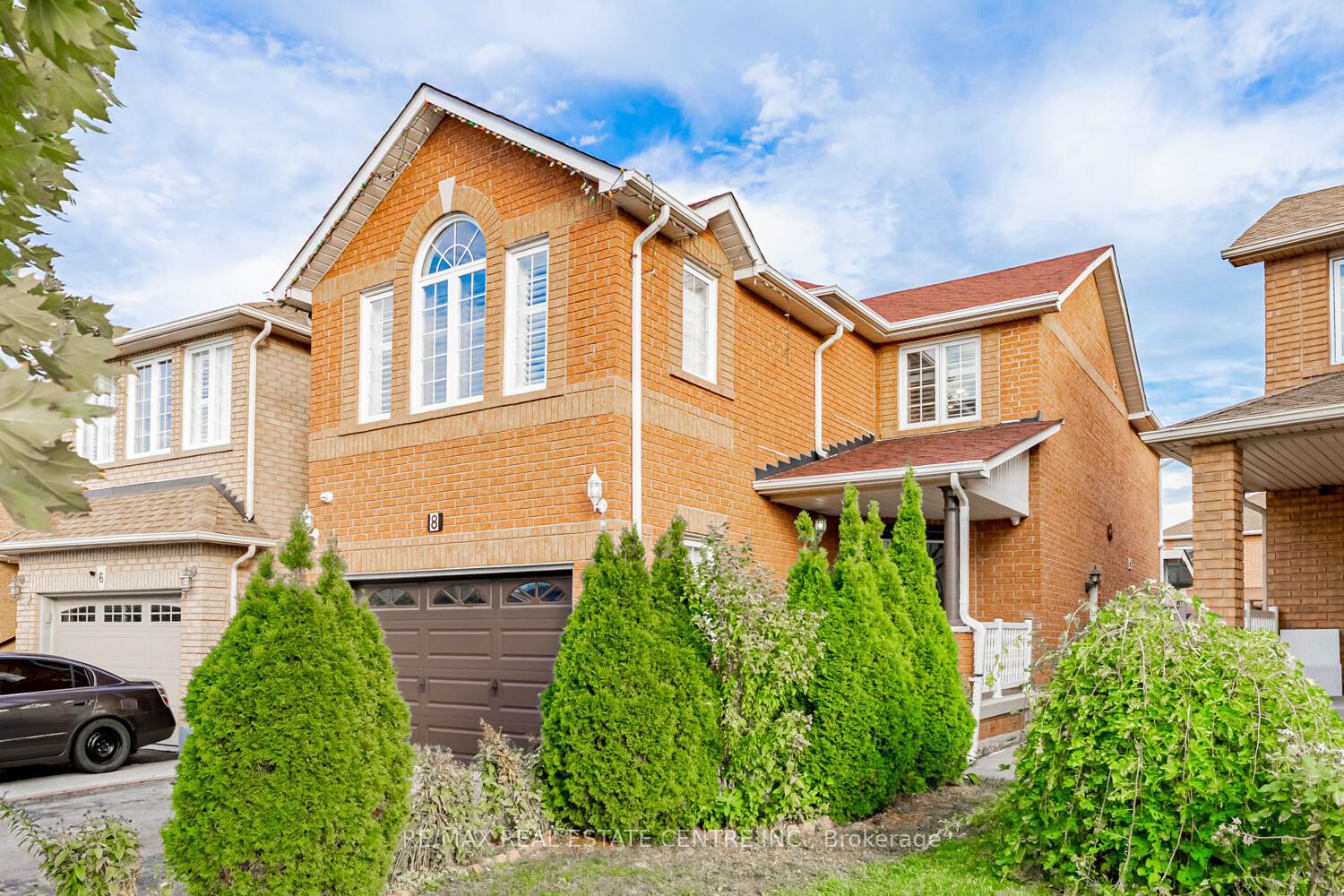 Photo 1 of 8 Mannel Crescent, Brampton, Fletcher's West — HOMEH