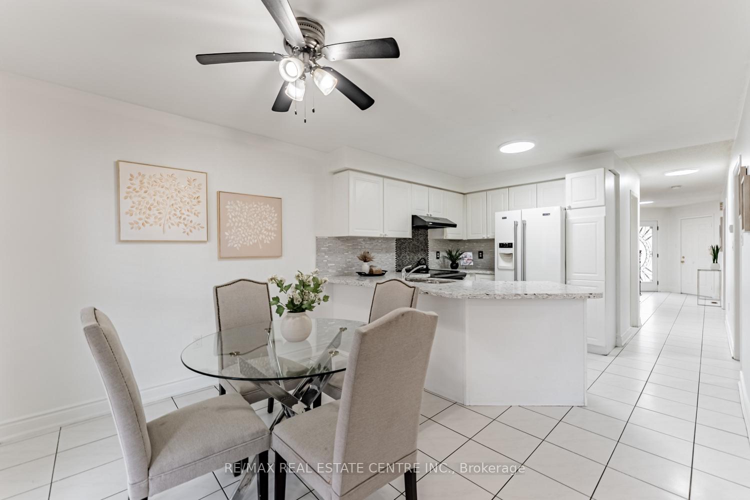 Photo 15 of 8 Mannel Crescent, Brampton, Fletcher's West — HOMEH