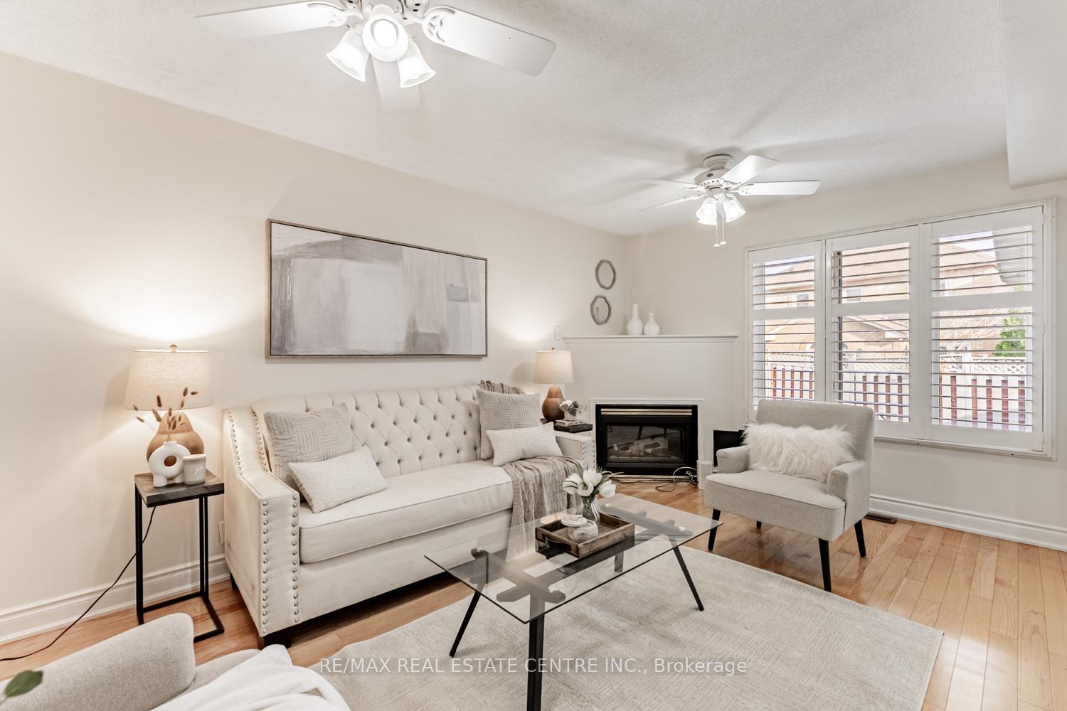 Photo 19 of 8 Mannel Crescent, Brampton, Fletcher's West — HOMEH