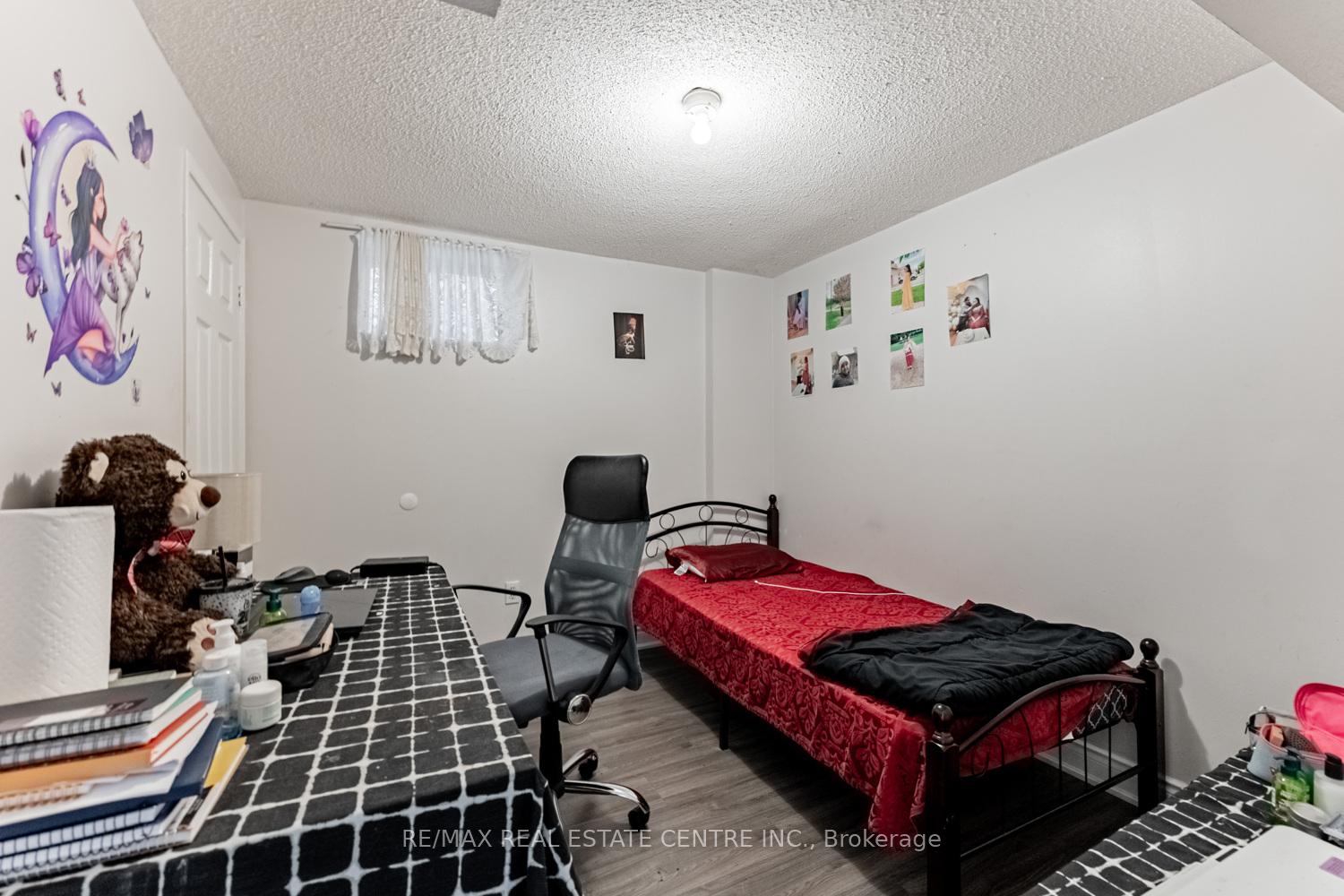 Photo 42 of 8 Mannel Crescent, Brampton, Fletcher's West — HOMEH