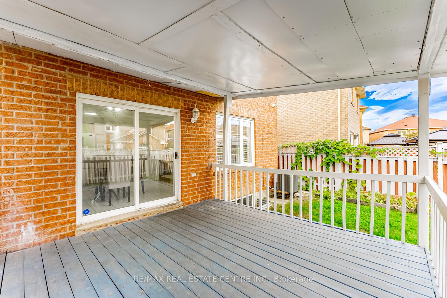 Photo 47 of 8 Mannel Crescent, Brampton, Fletcher's West — HOMEH
