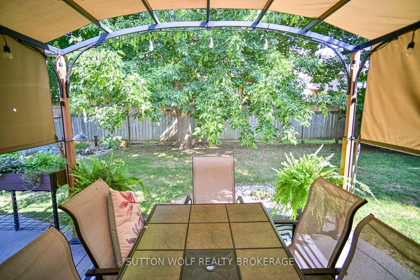 Photo 9 of 95 Middlesex Drive, Strathroy-Caradoc, NE — HOMEH