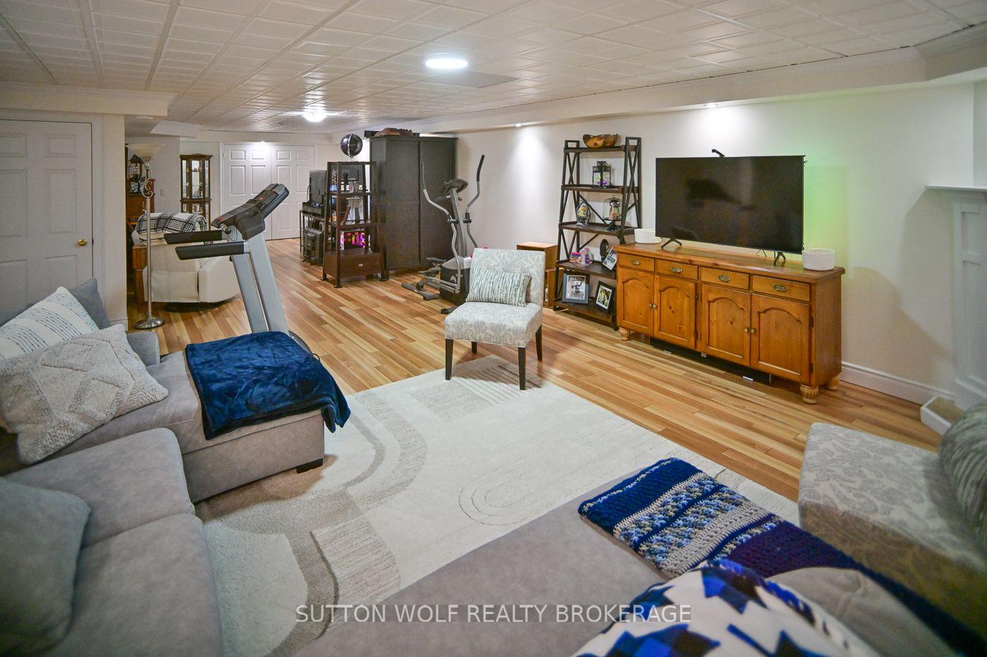 Photo 37 of 95 Middlesex Drive, Strathroy-Caradoc, NE — HOMEH